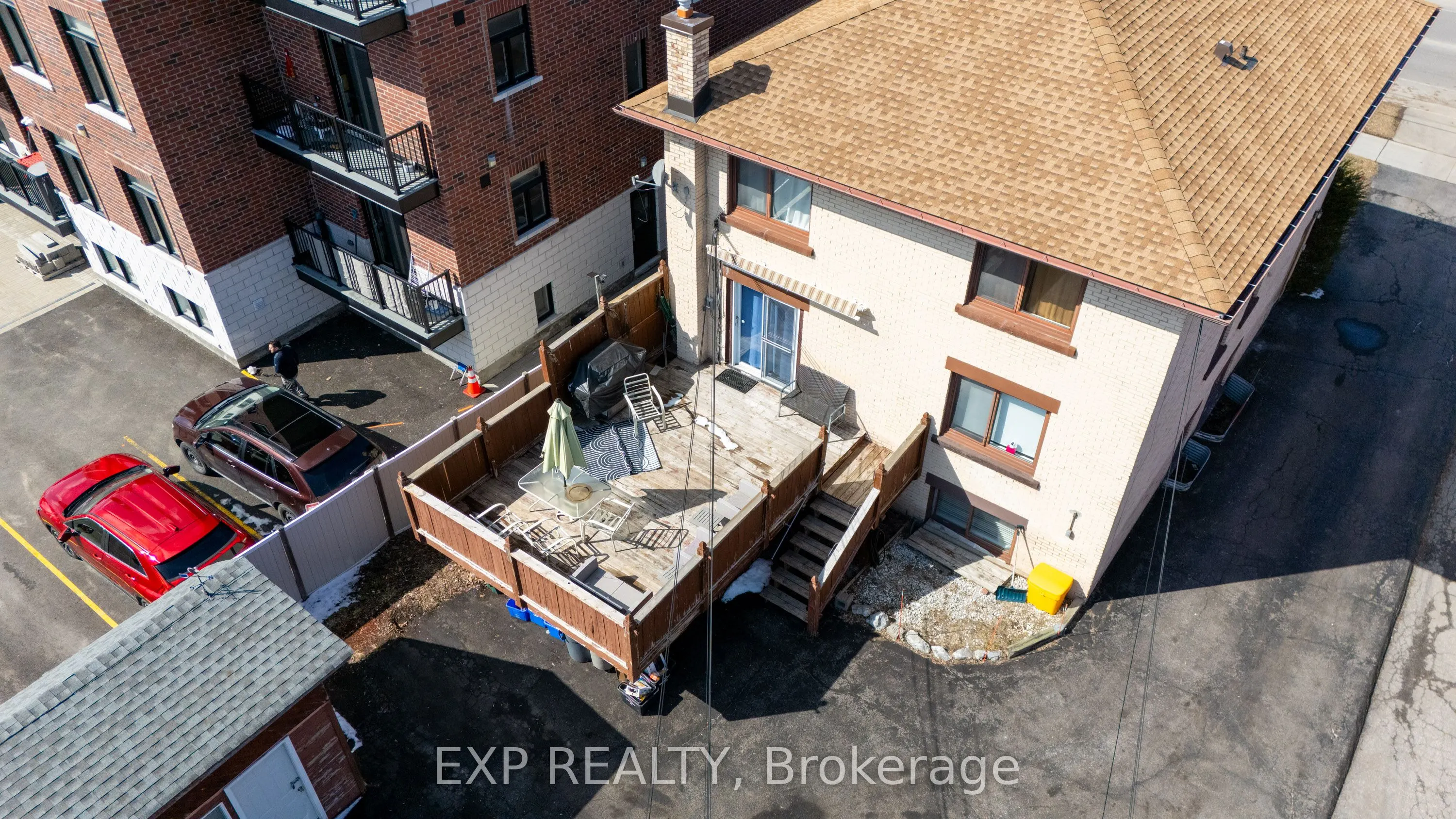 330 Donald Street