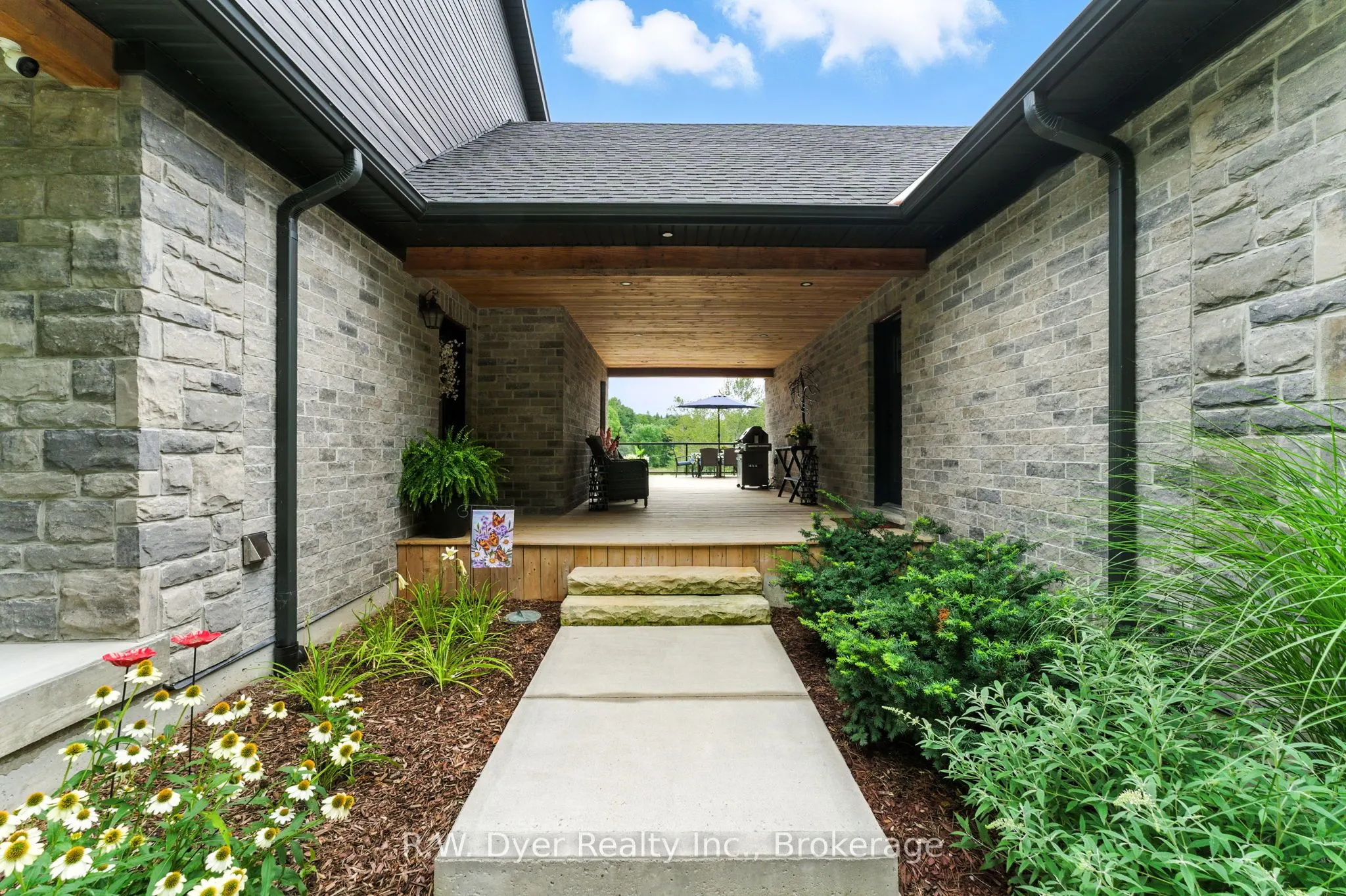 7381 Side Road 4