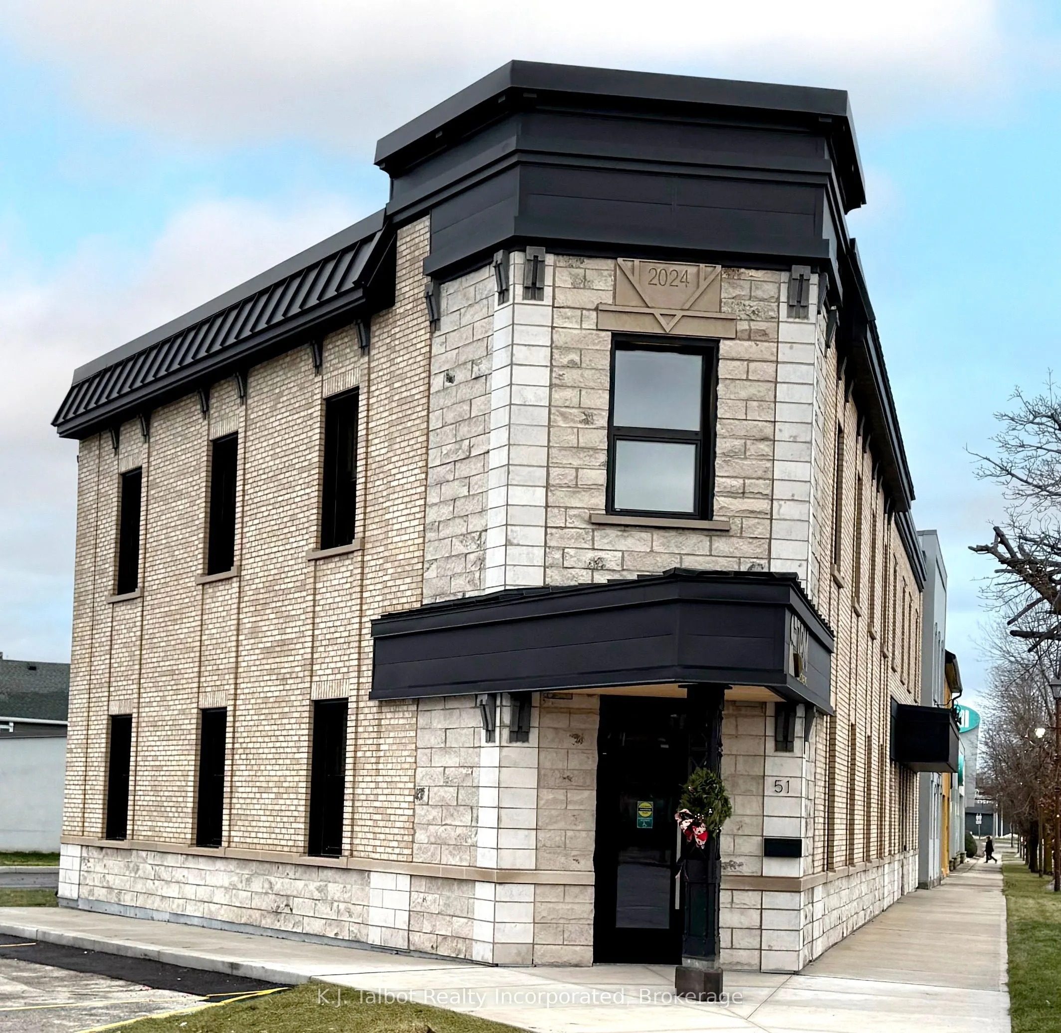 51 Kingston Street