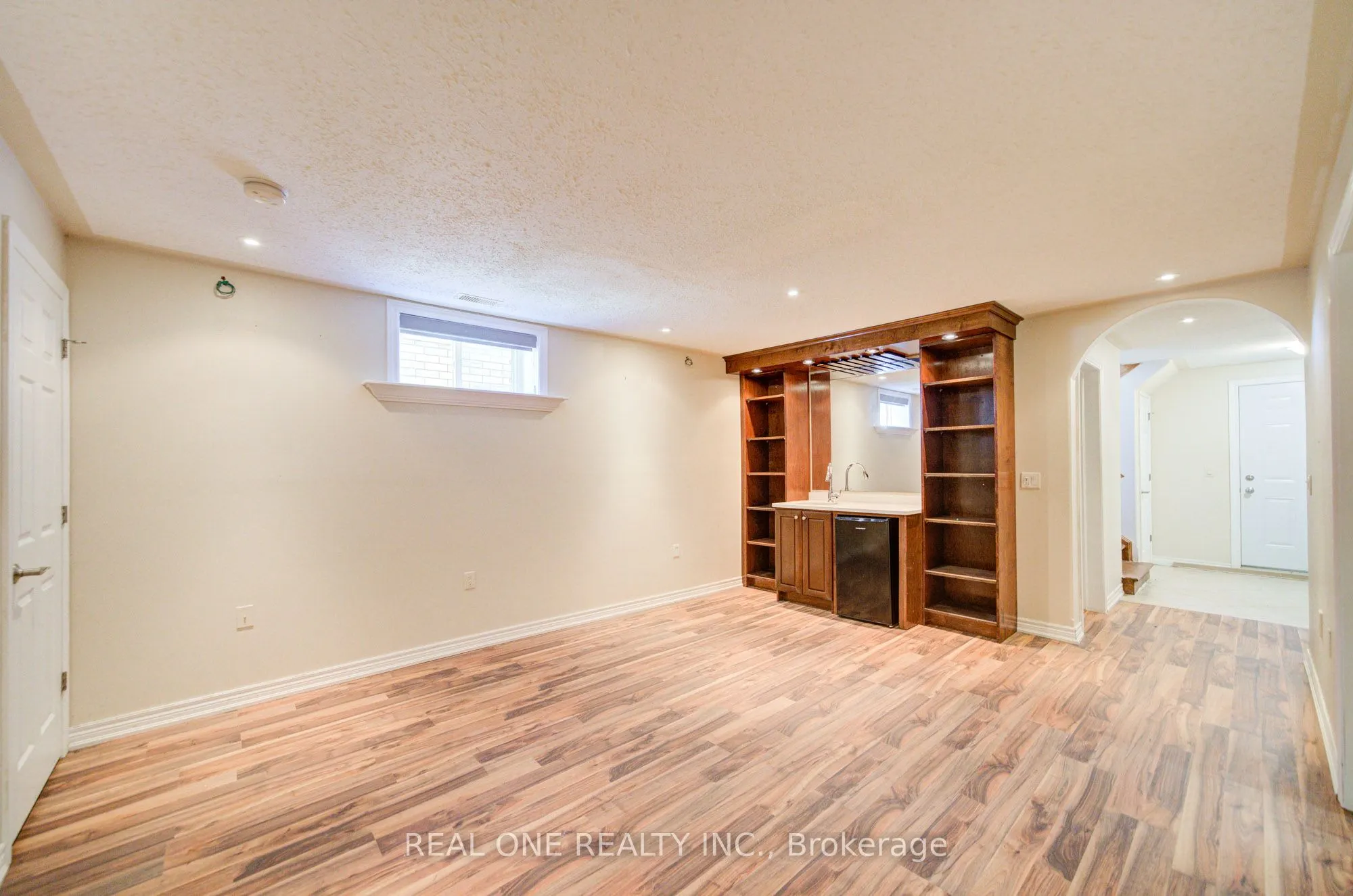 105 Milroy Drive