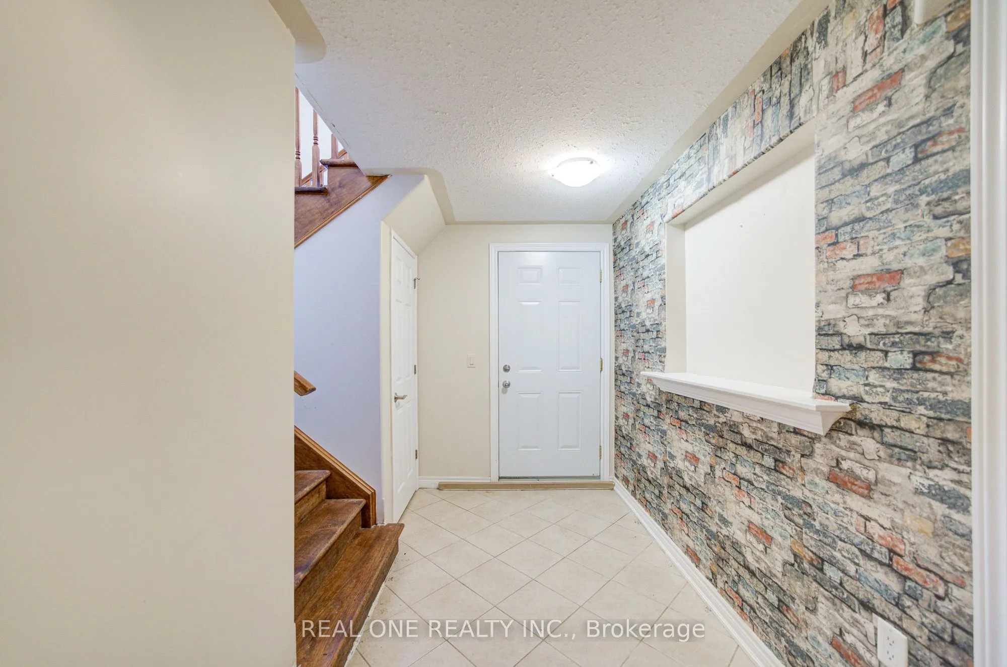 105 Milroy Drive