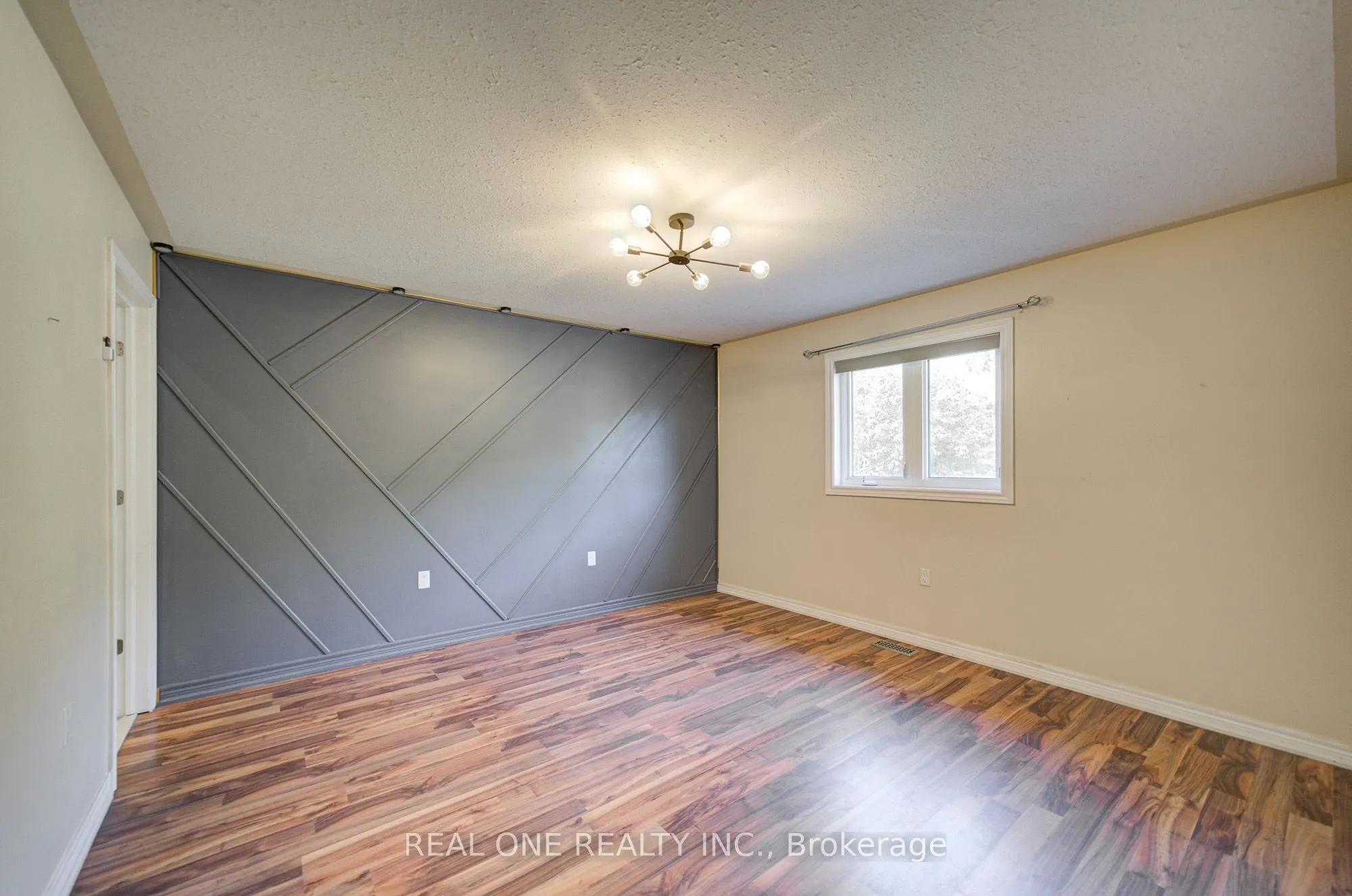 105 Milroy Drive
