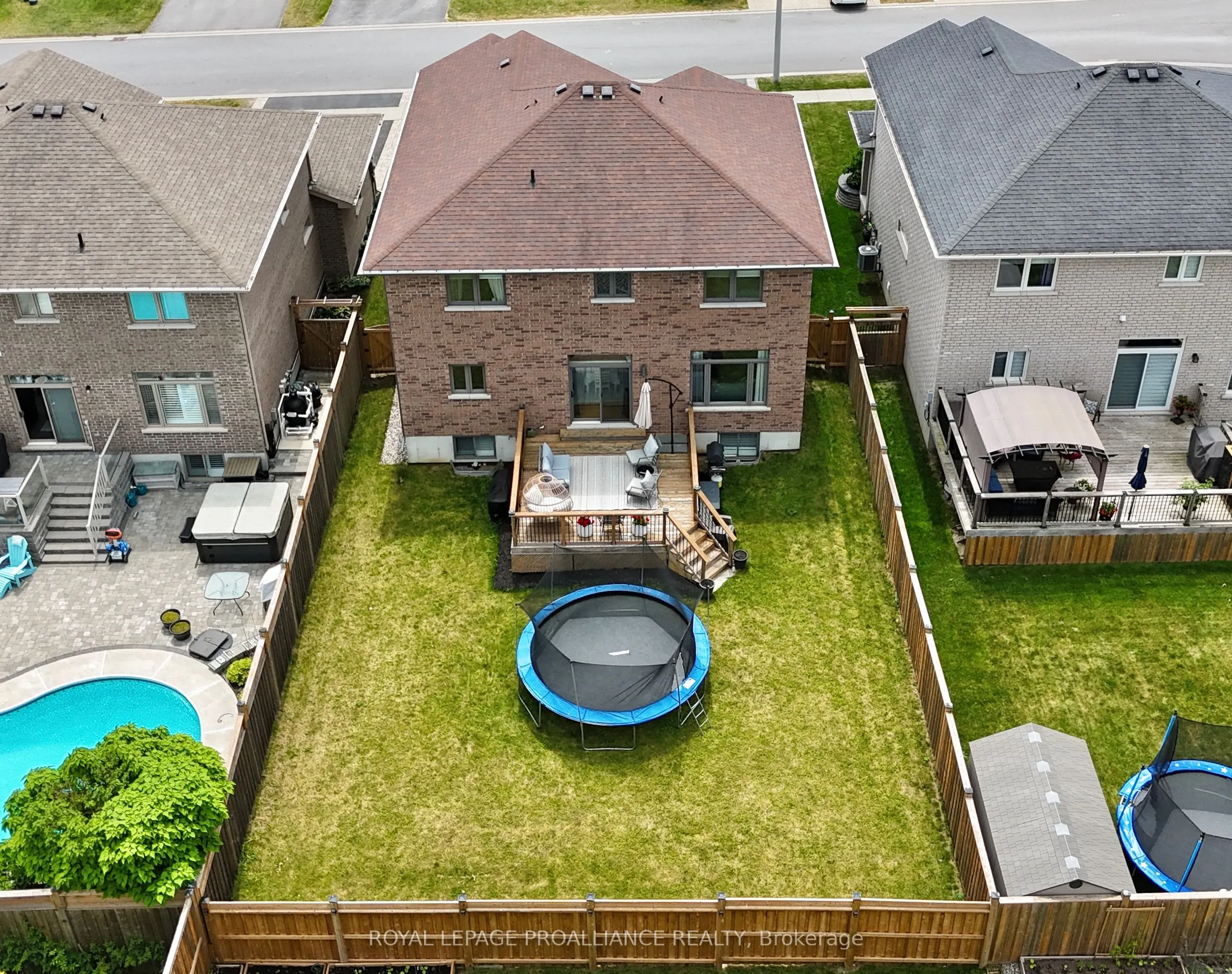 32 Vertis Court