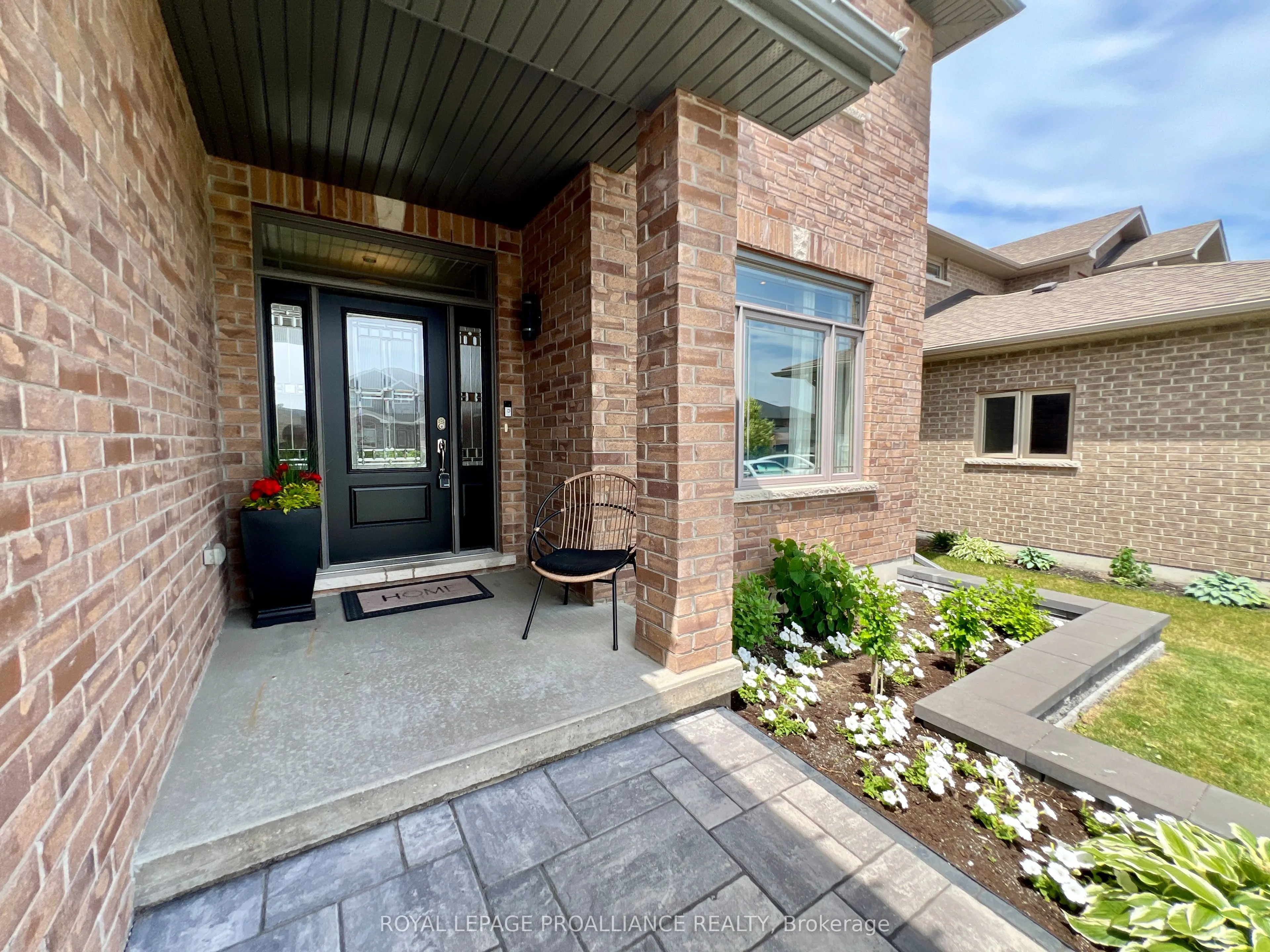 32 Vertis Court