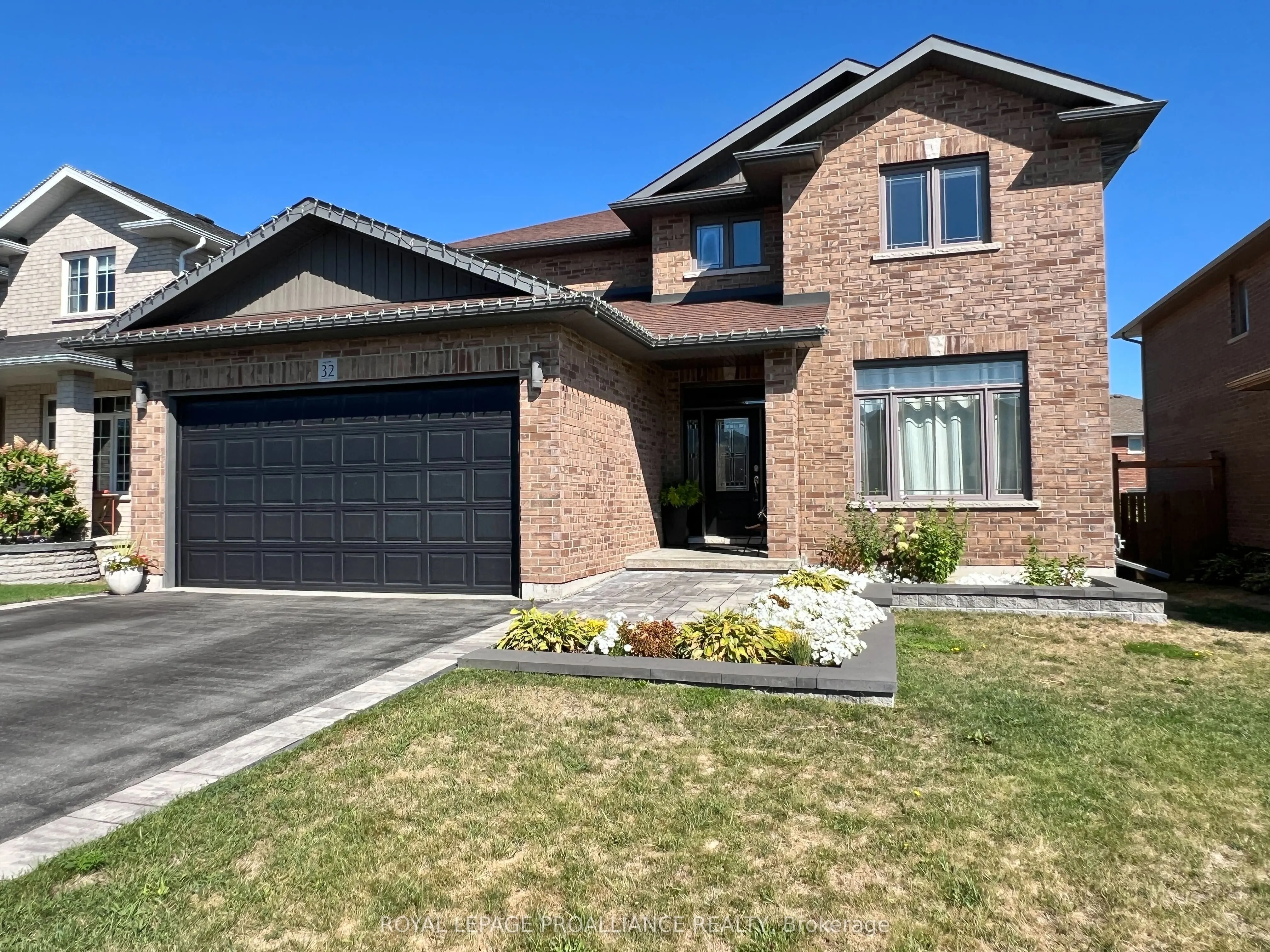 32 Vertis Court