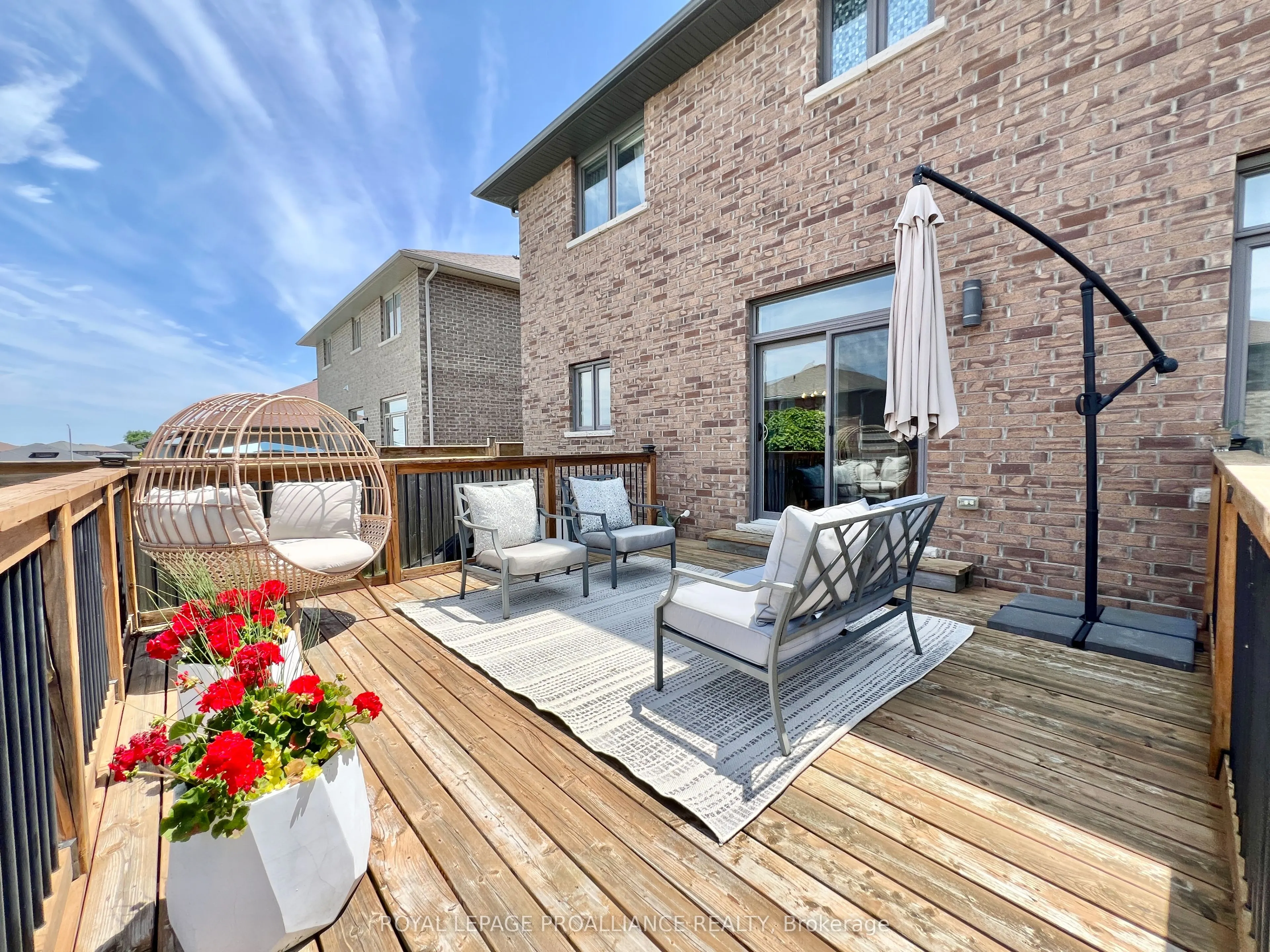 32 Vertis Court