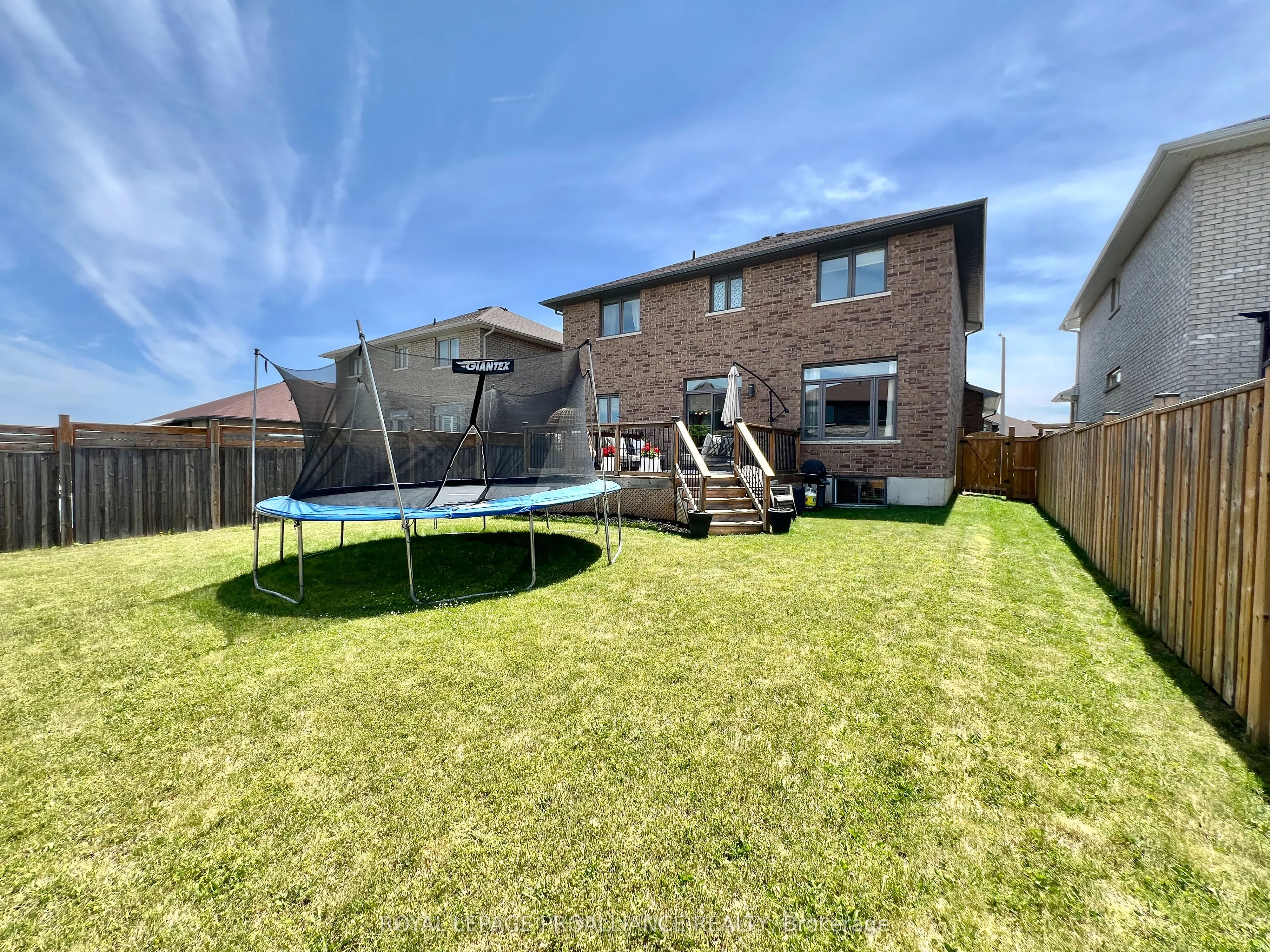 32 Vertis Court