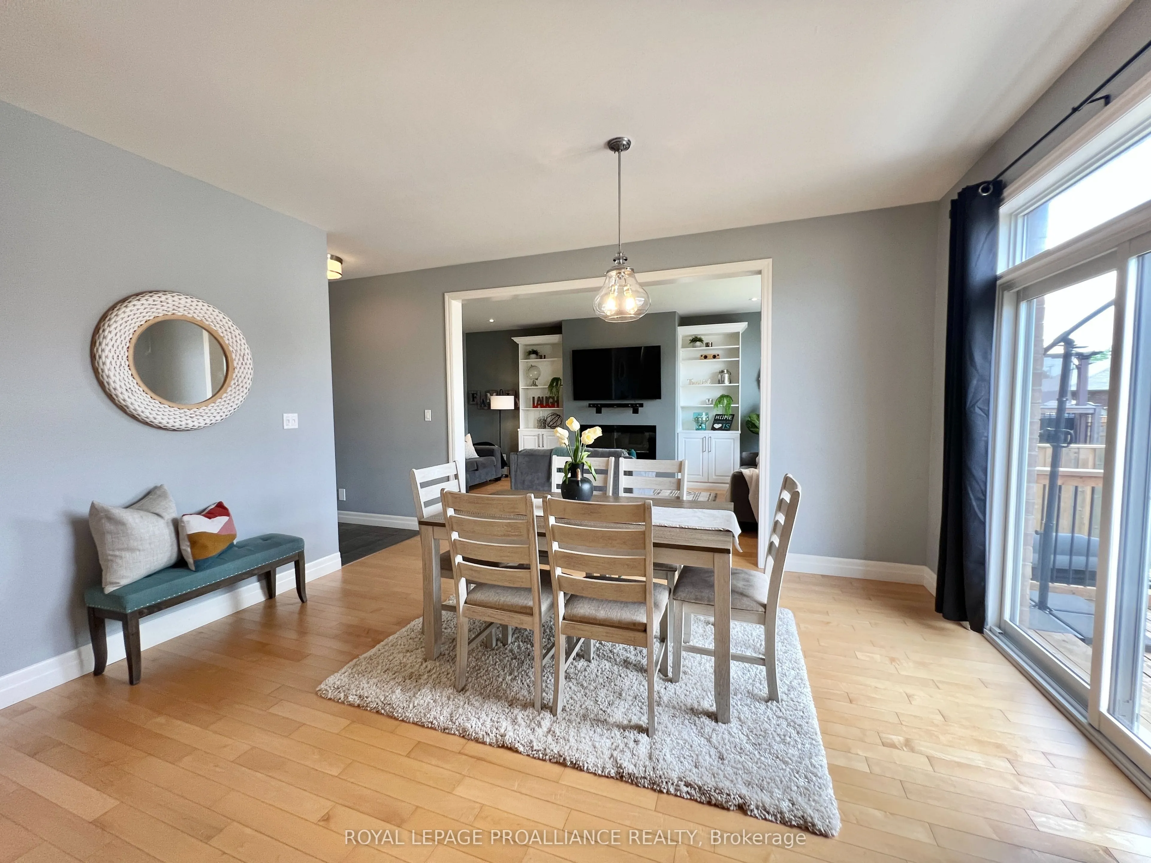 32 Vertis Court