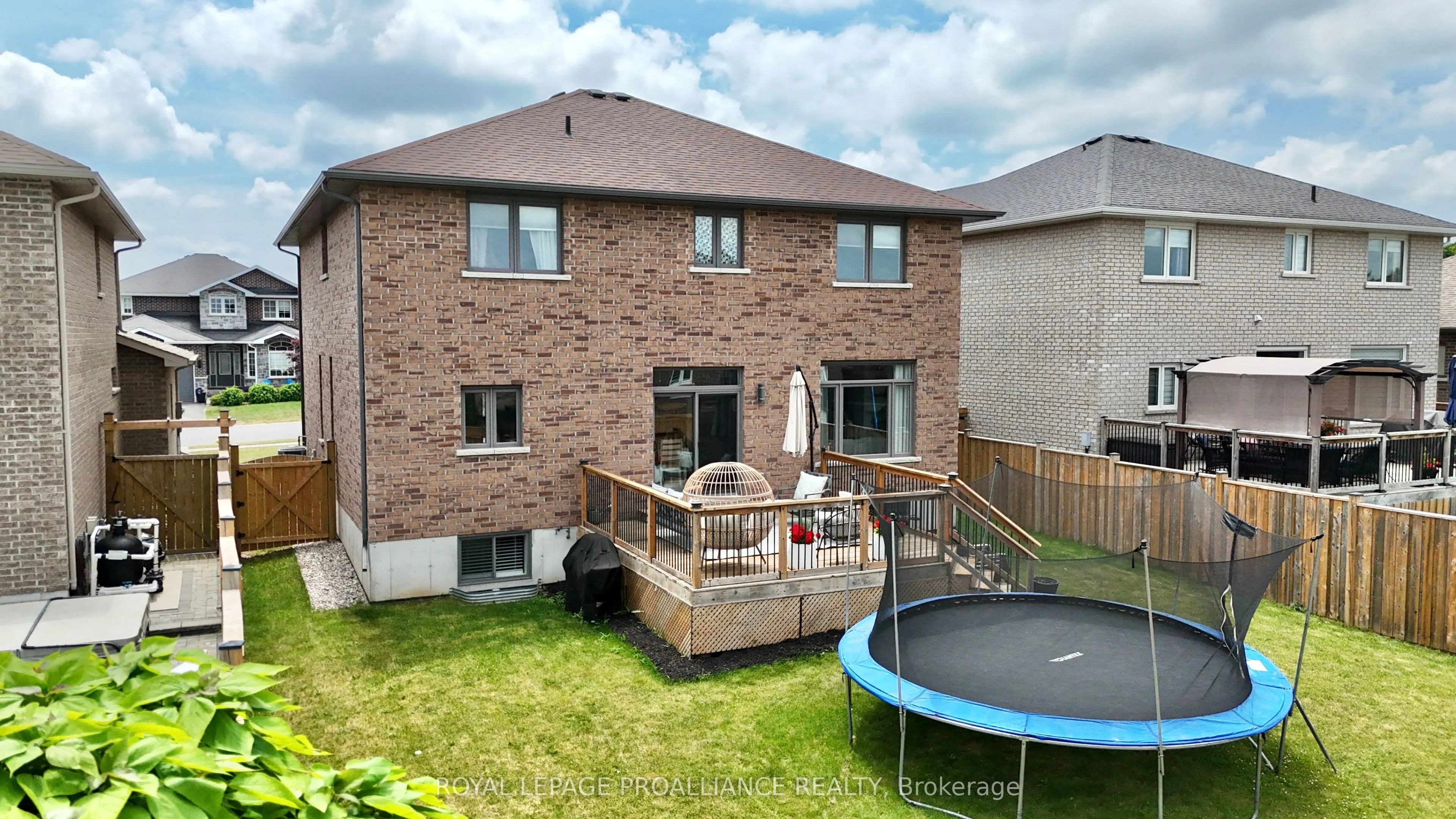 32 Vertis Court