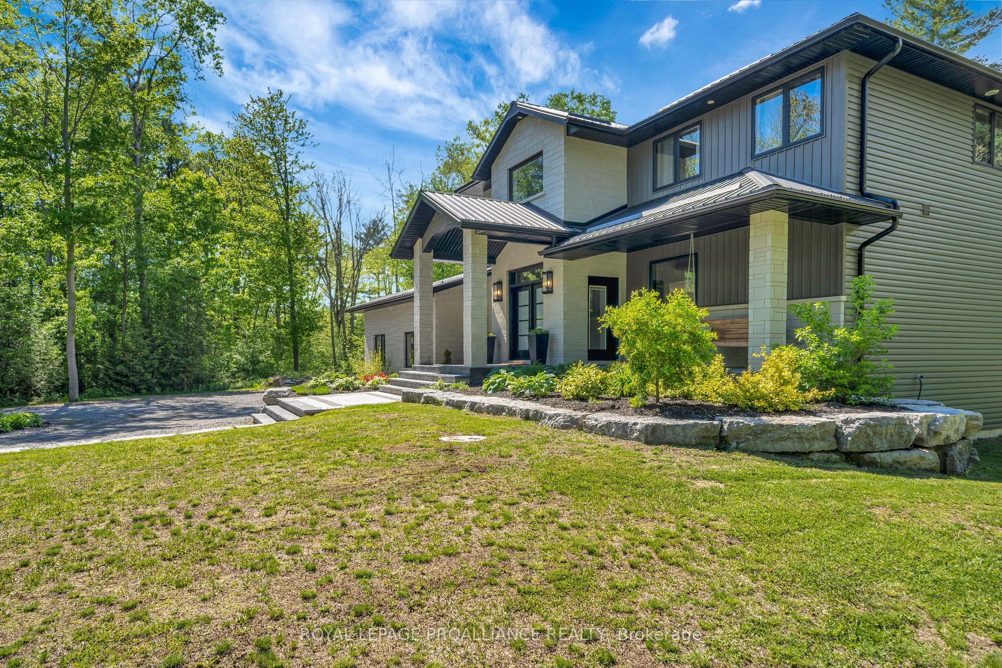 21514 Loyalist Parkway