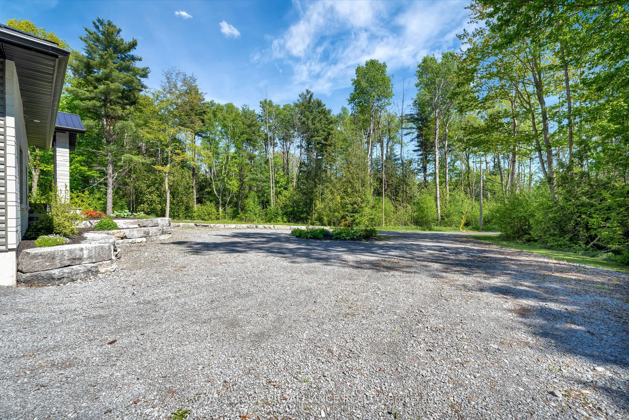 21514 Loyalist Parkway