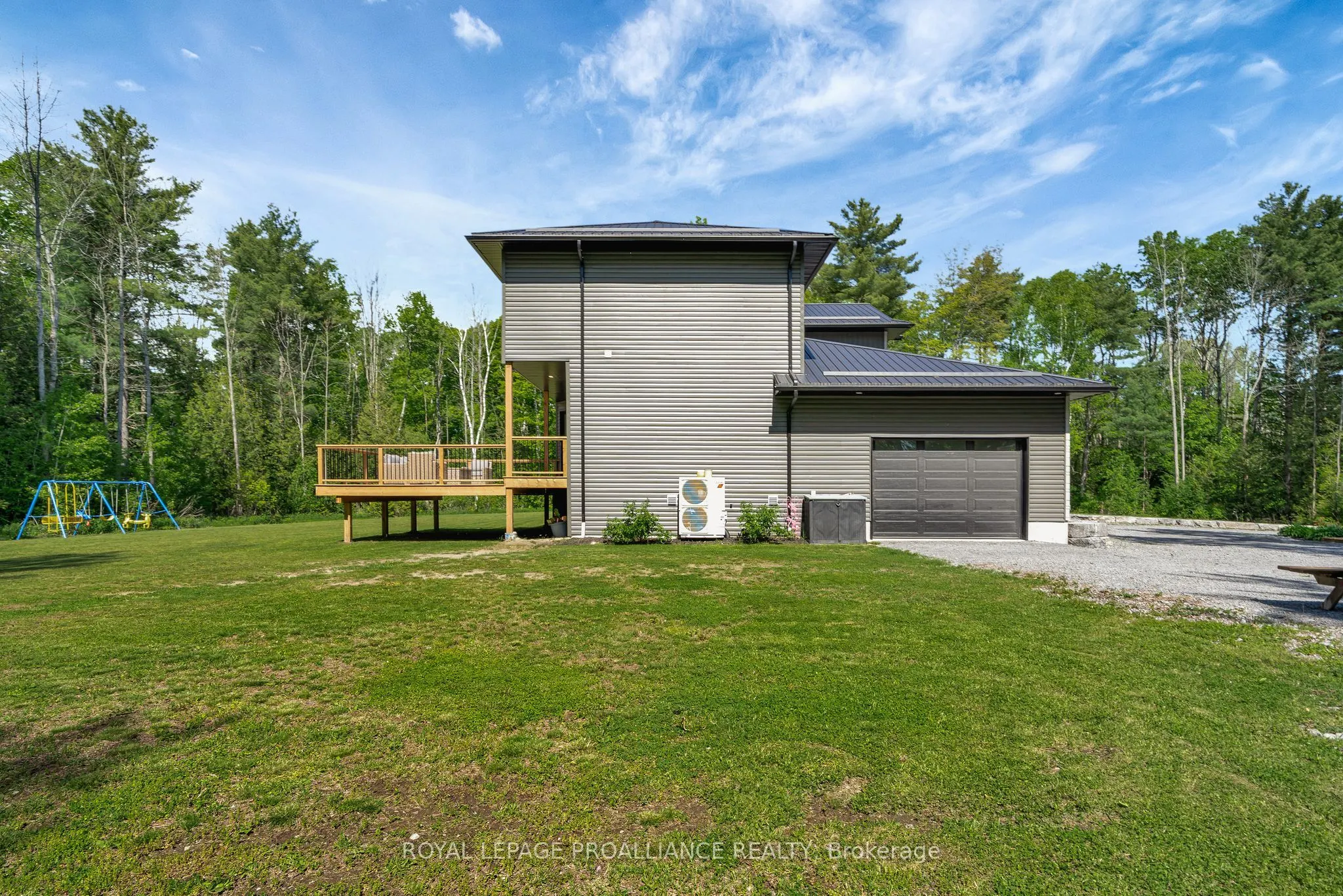 21514 Loyalist Parkway