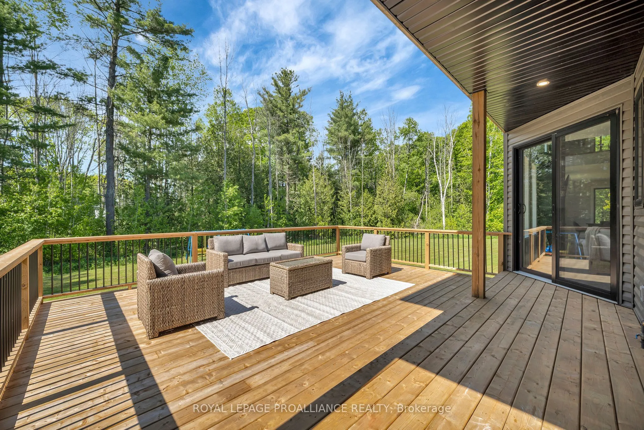 21514 Loyalist Parkway