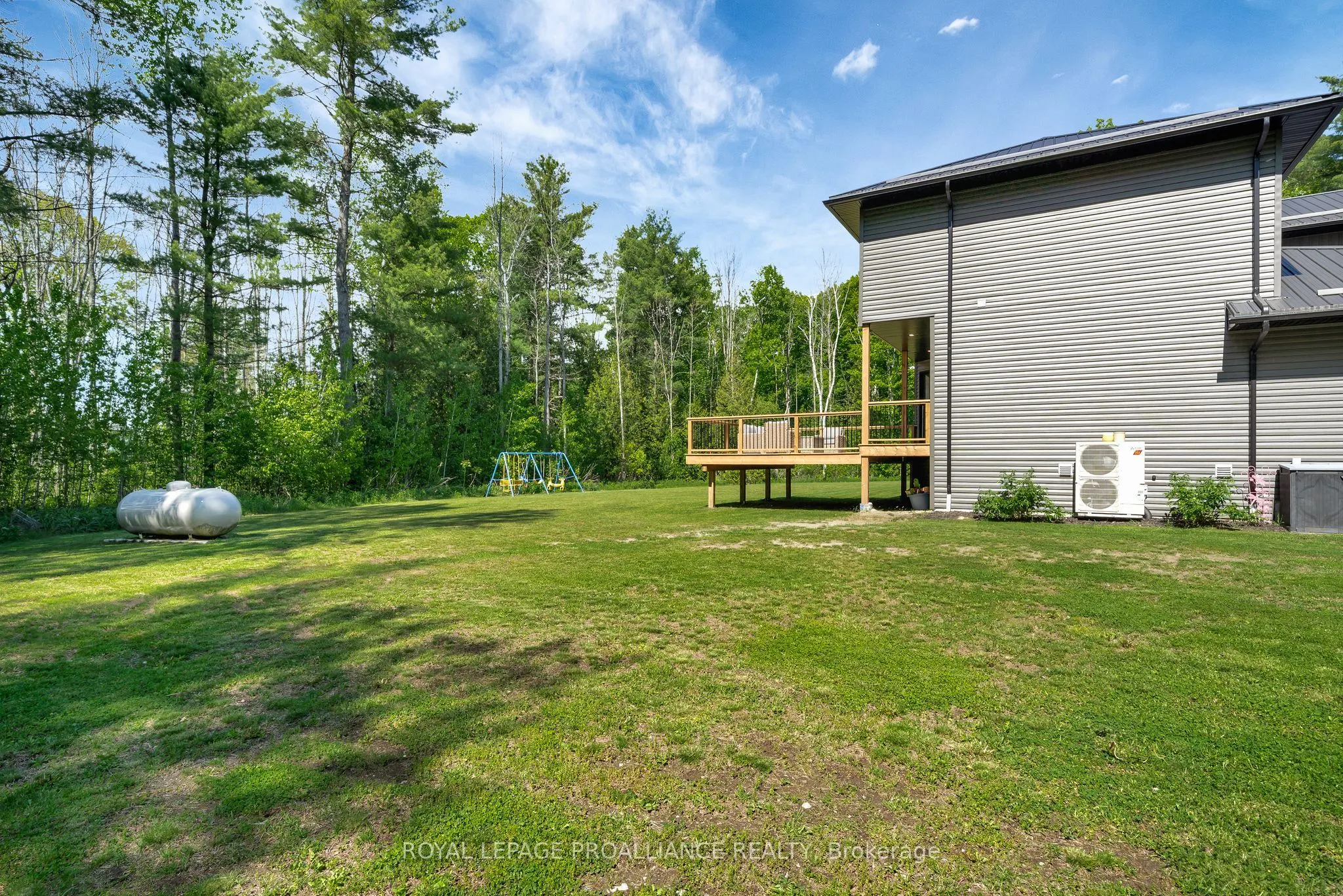 21514 Loyalist Parkway