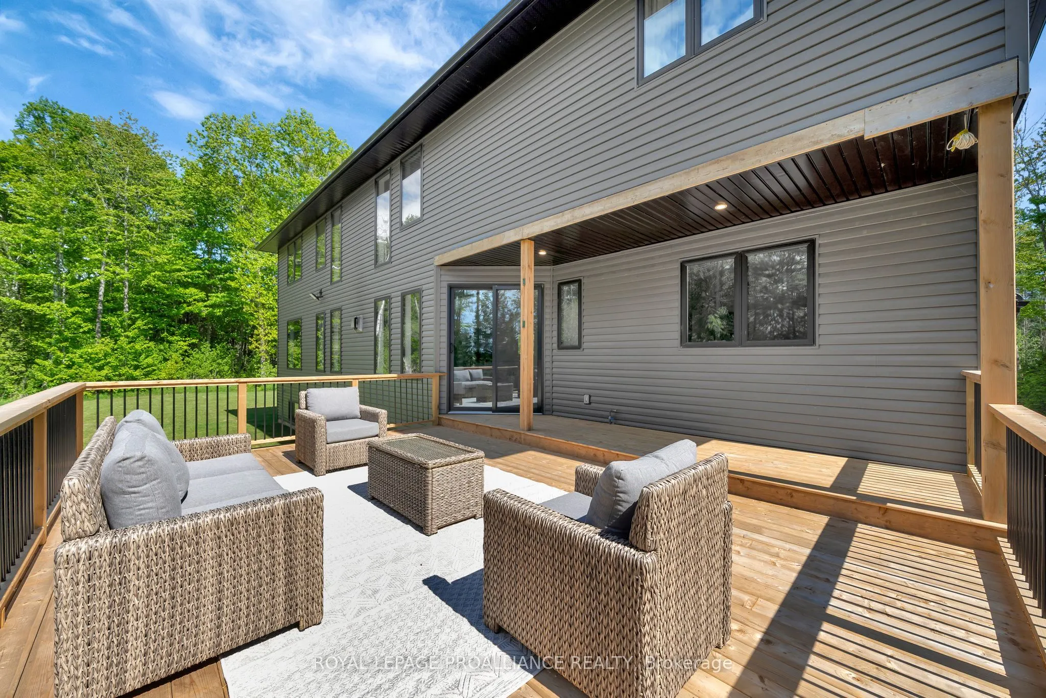21514 Loyalist Parkway