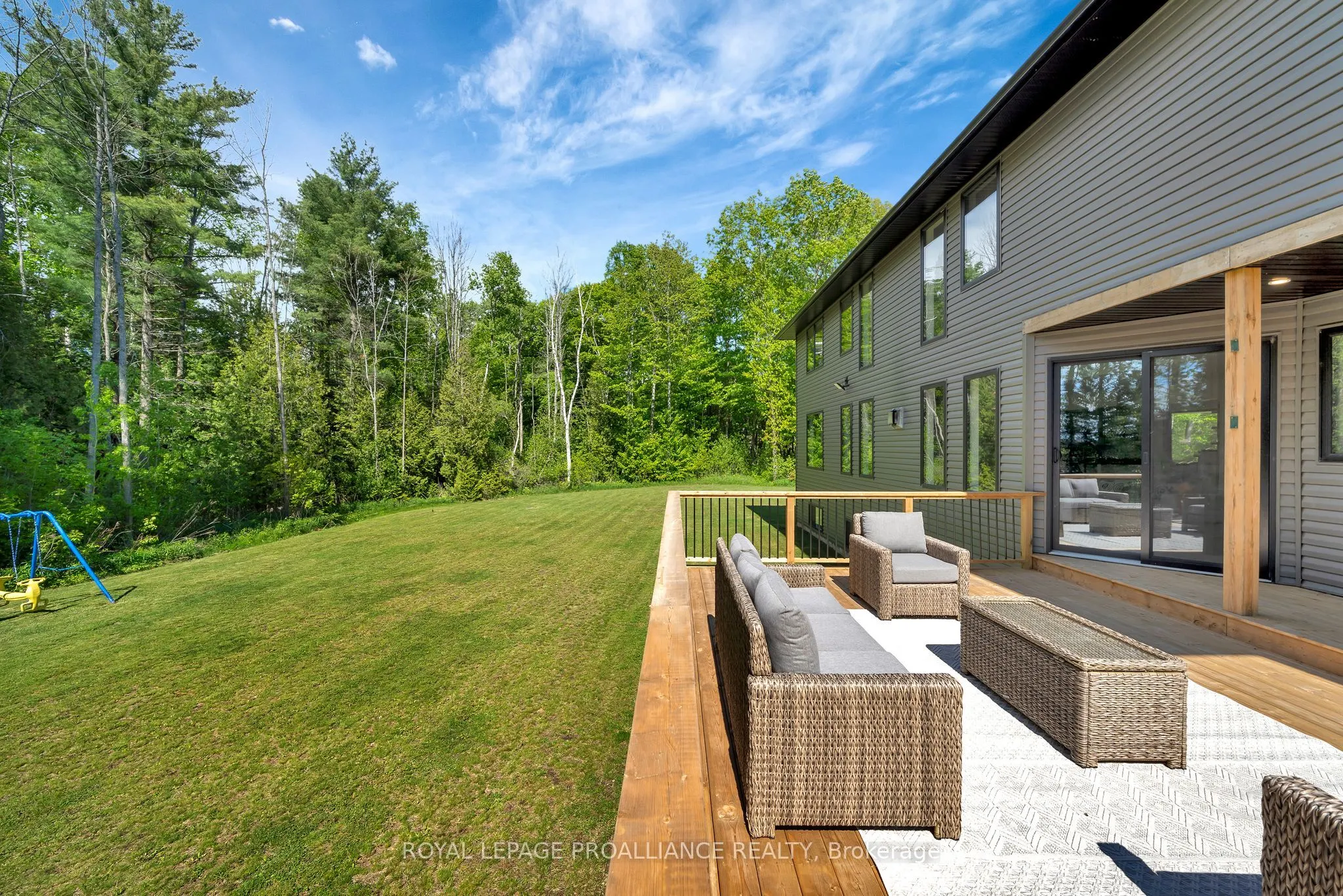21514 Loyalist Parkway