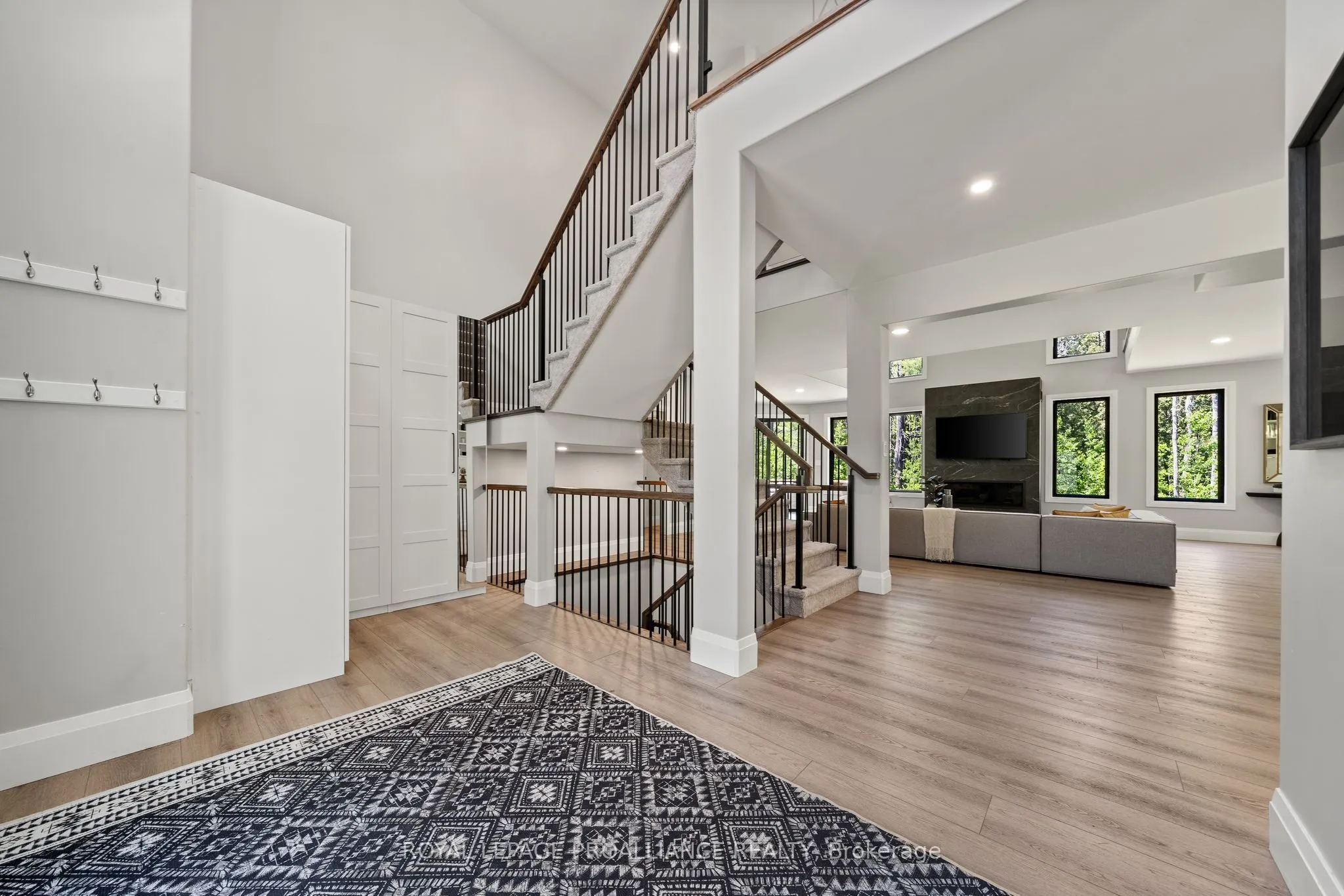 21514 Loyalist Parkway