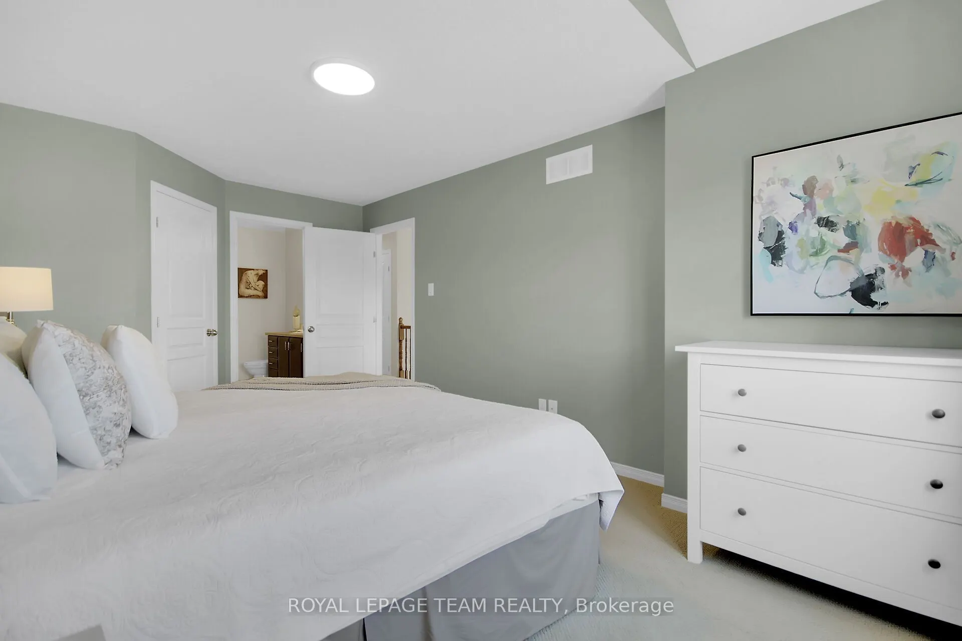 363 Celtic Ridge Crescent