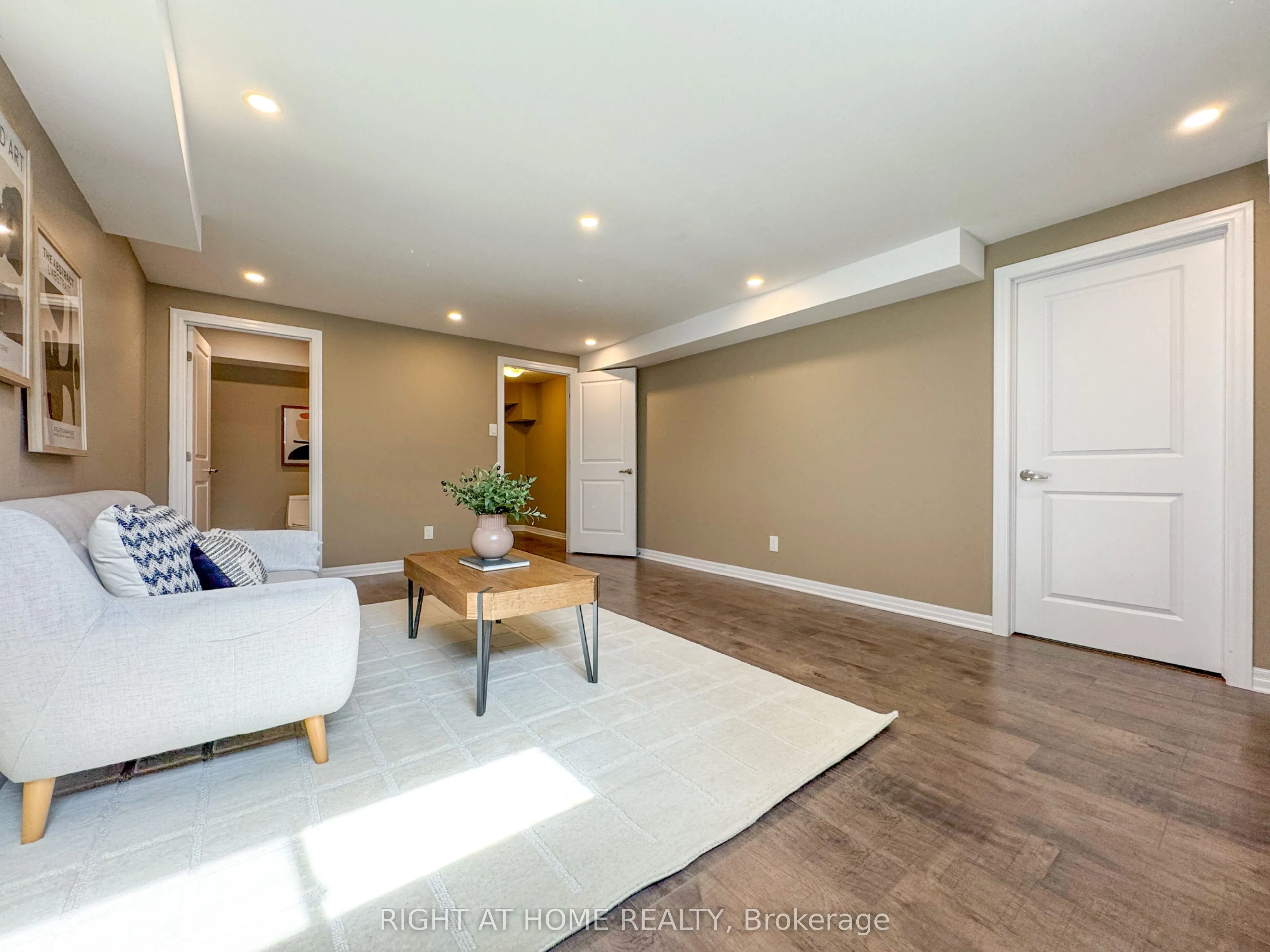 506 Peerless Street