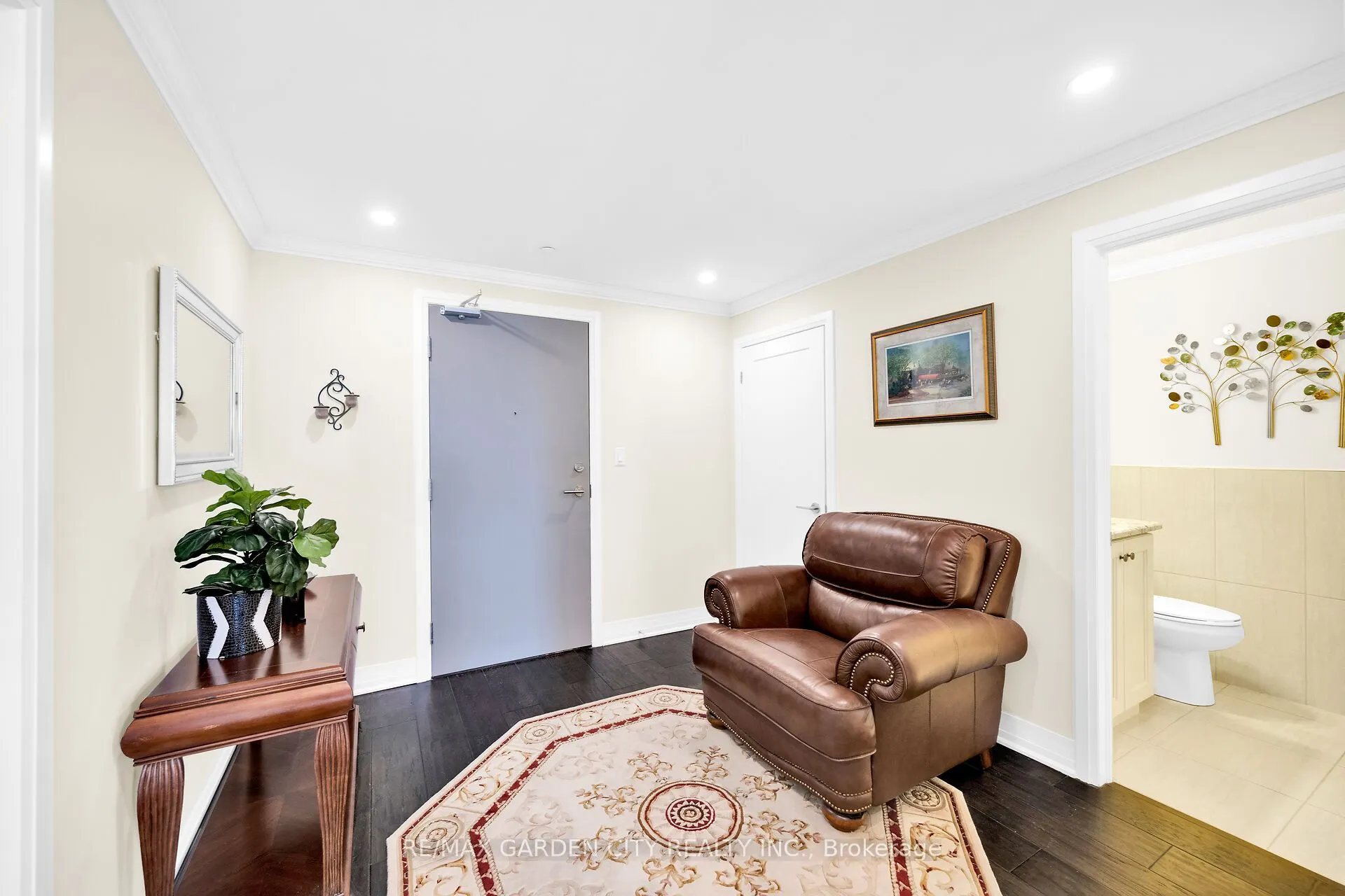10 Concord Place, #408
