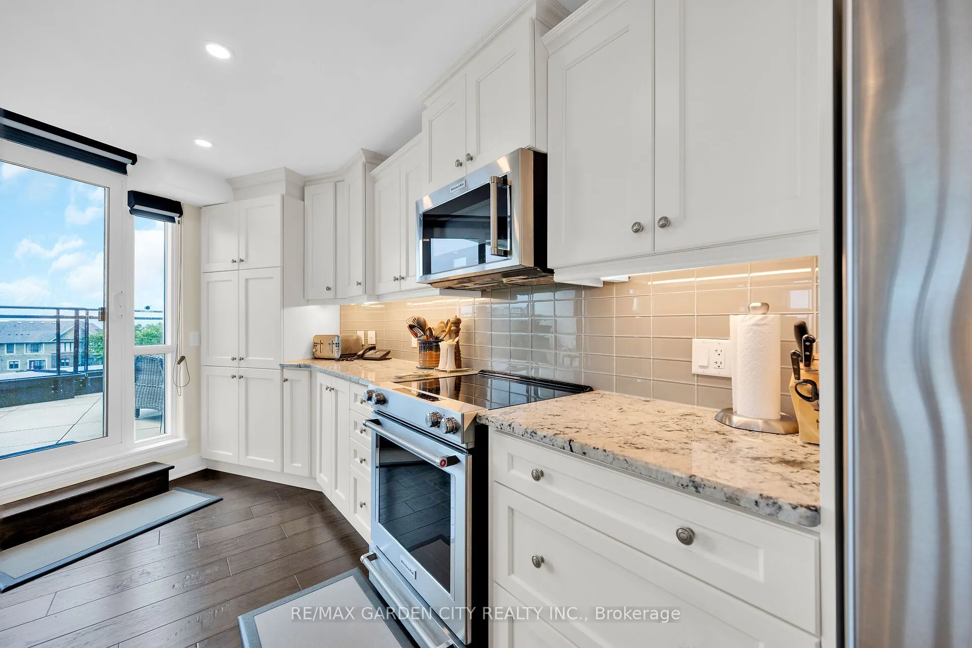 10 Concord Place, #408