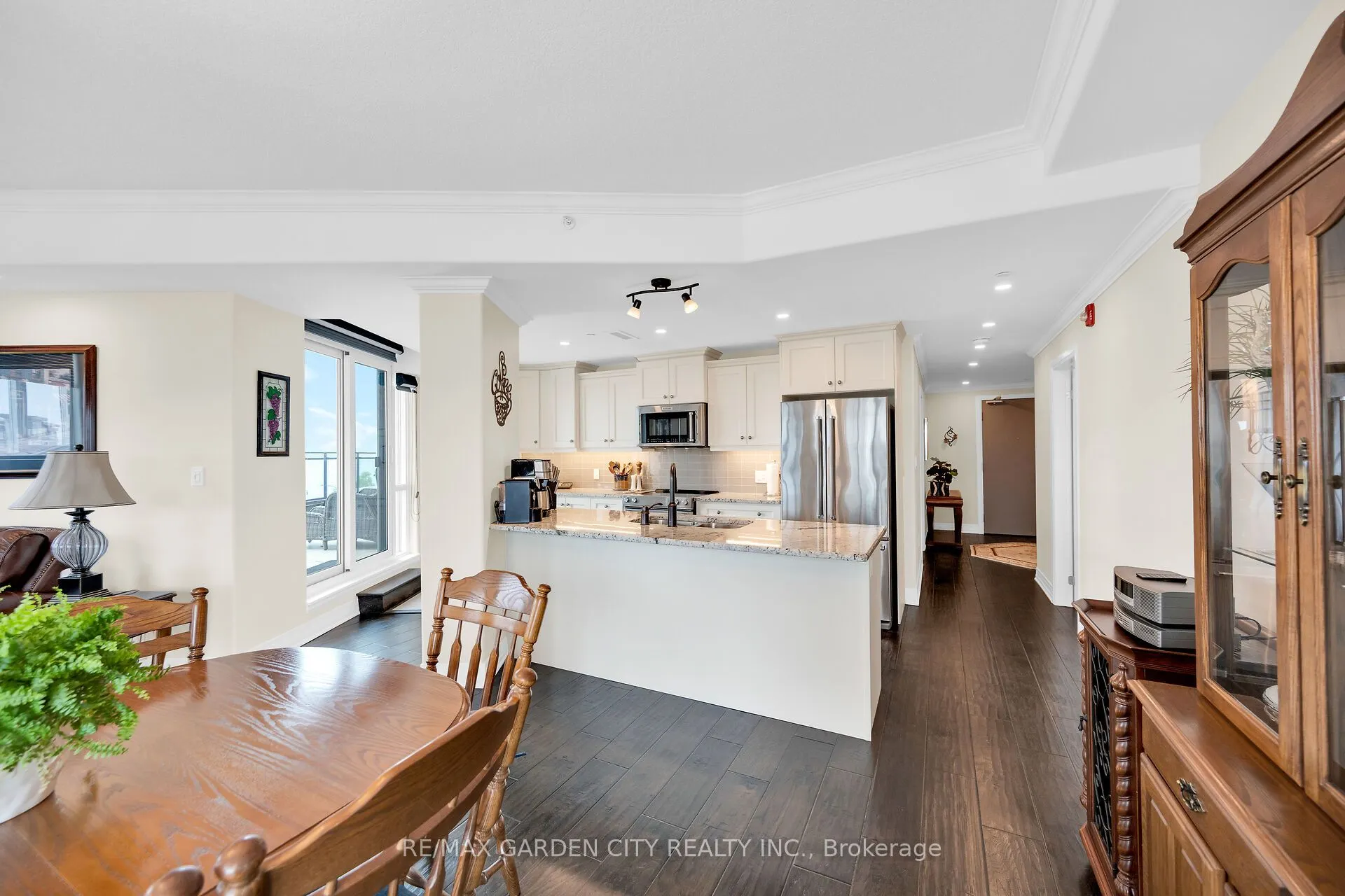 10 Concord Place, #408