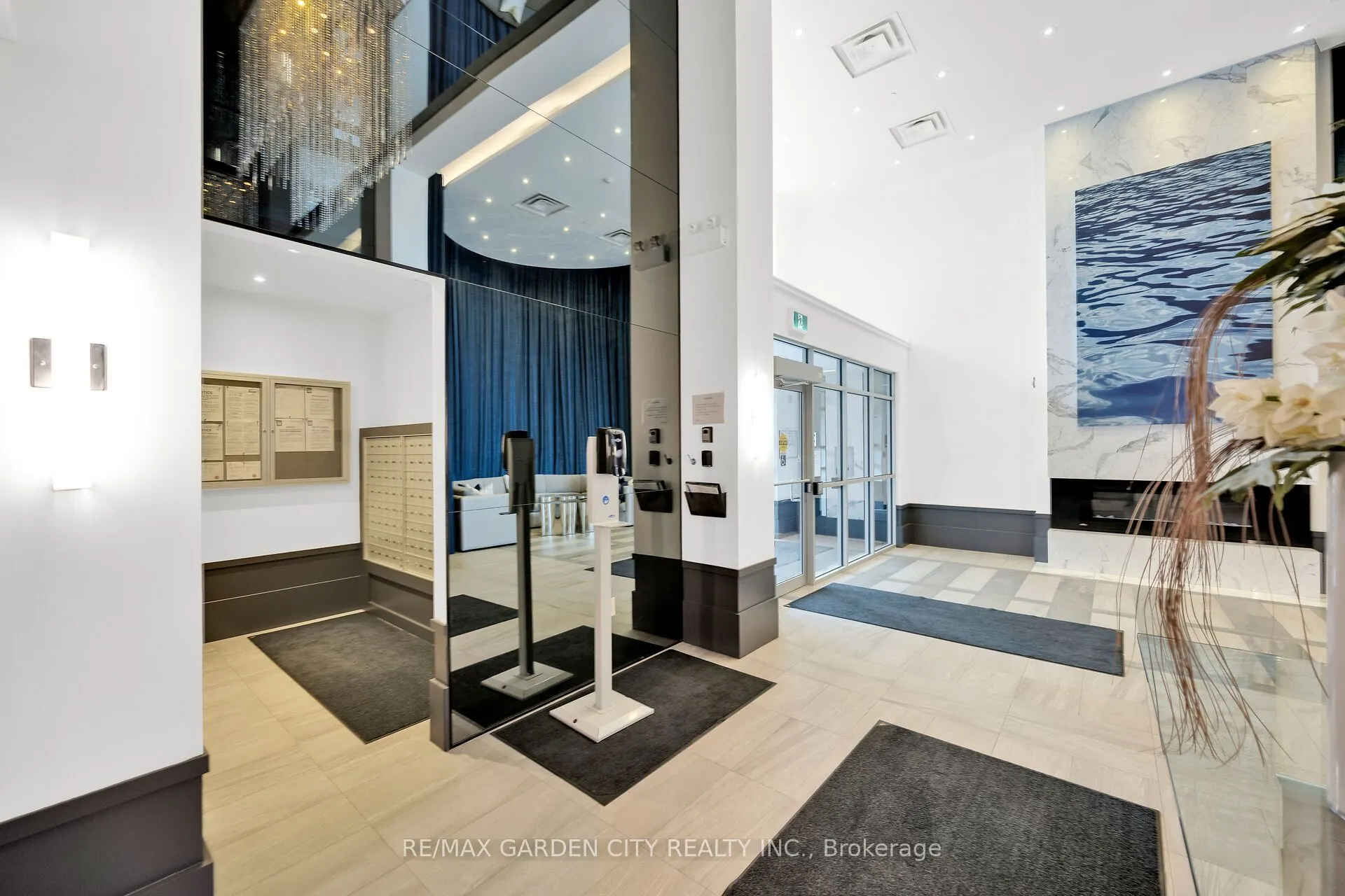 10 Concord Place, #408