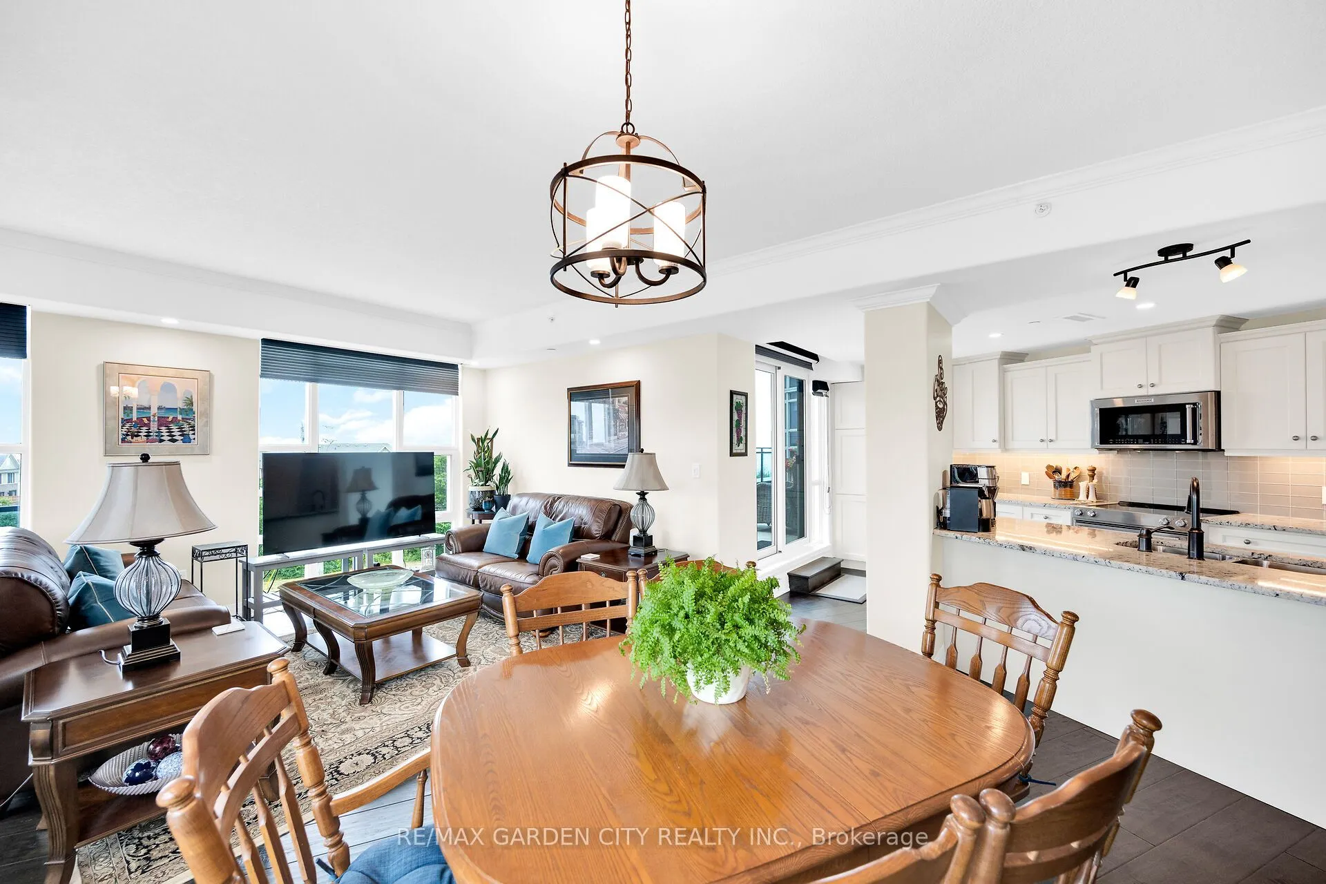 10 Concord Place, #408