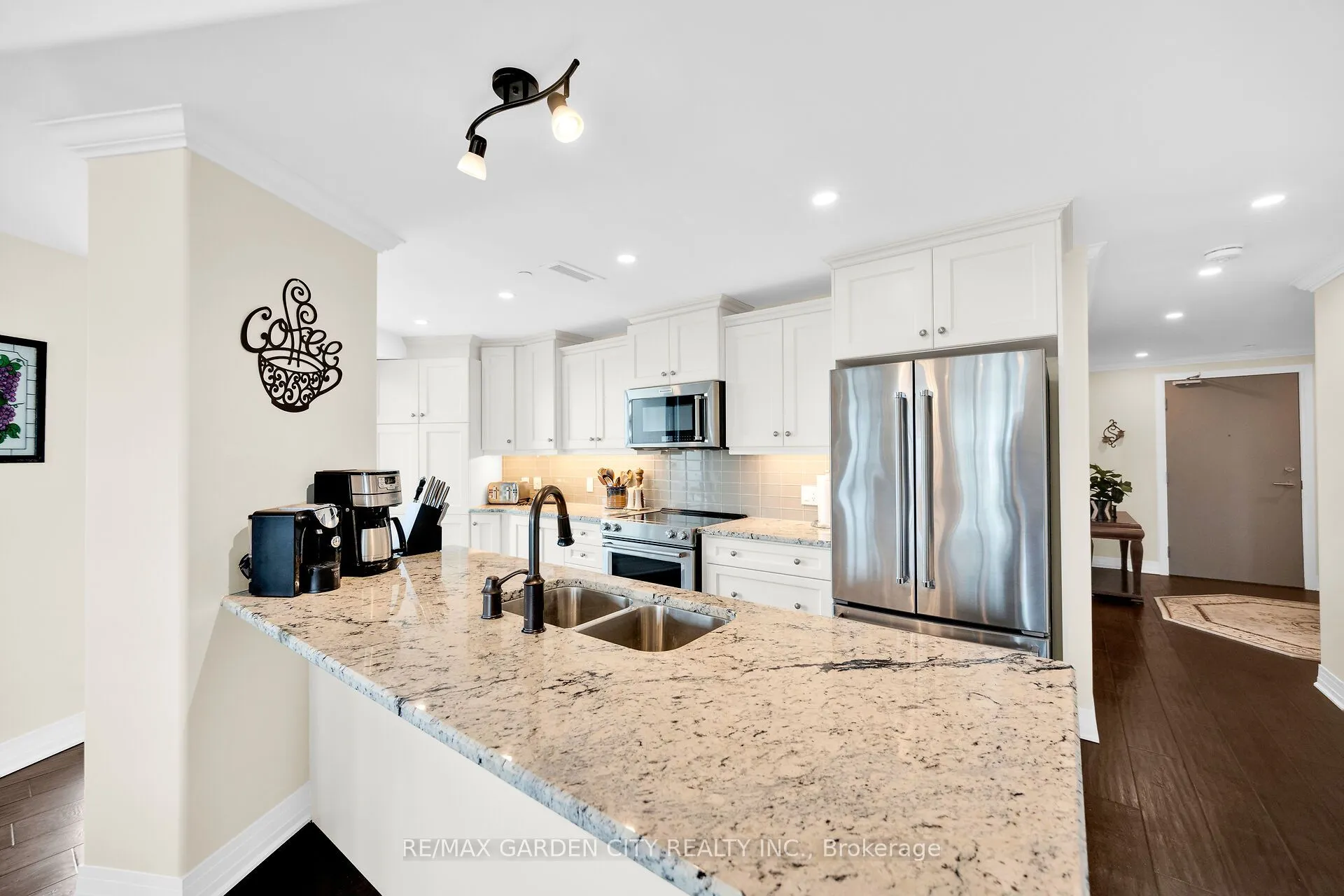 10 Concord Place, #408