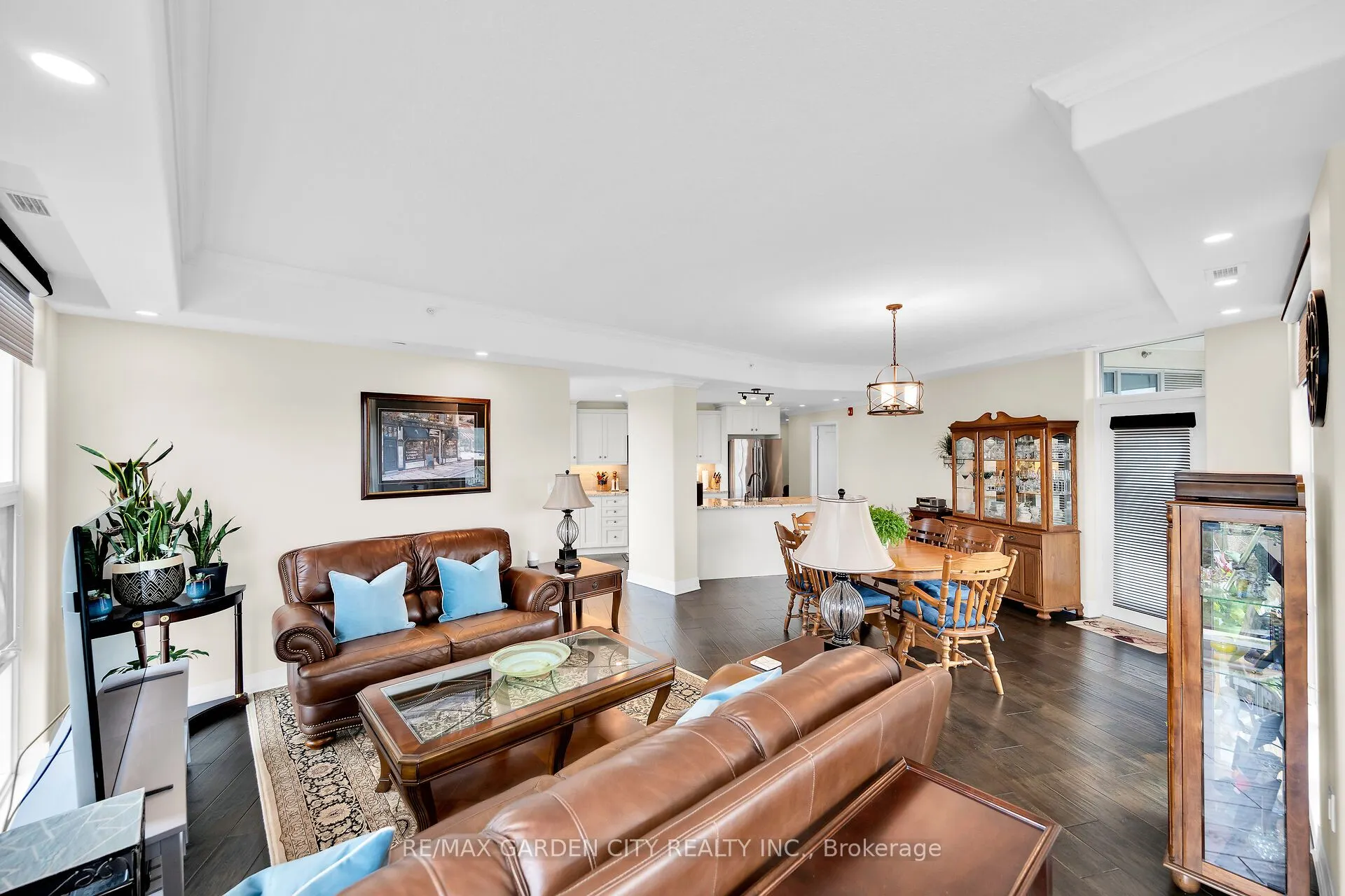 10 Concord Place, #408