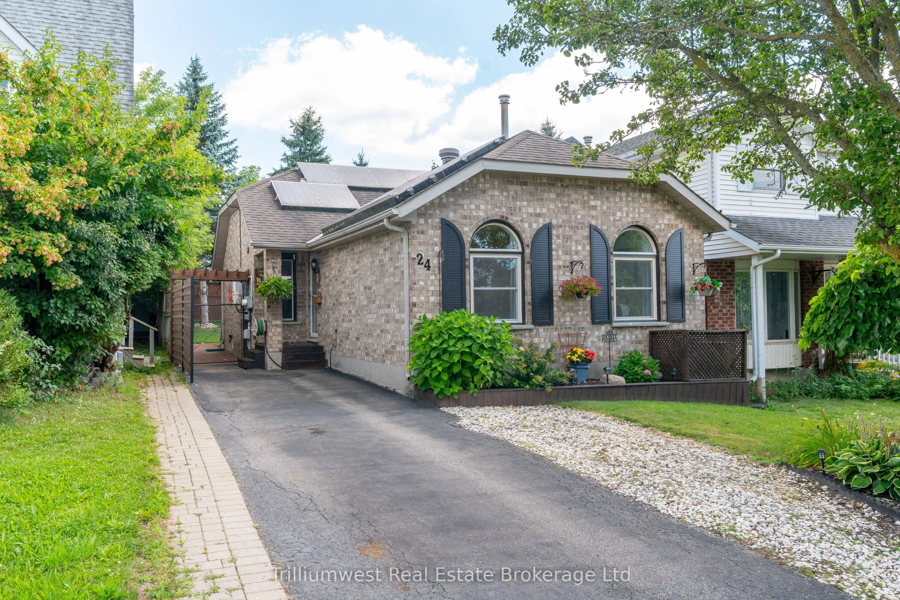 24 Sidney Crescent