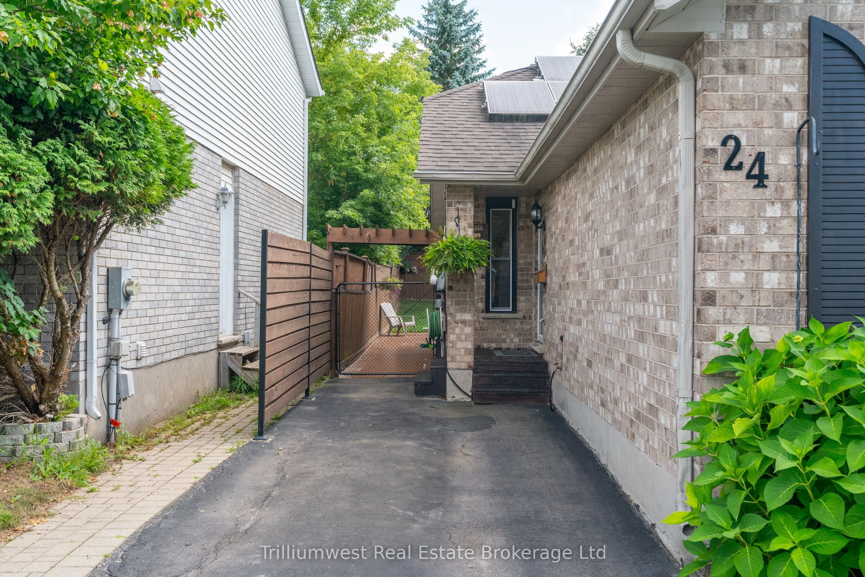 24 Sidney Crescent