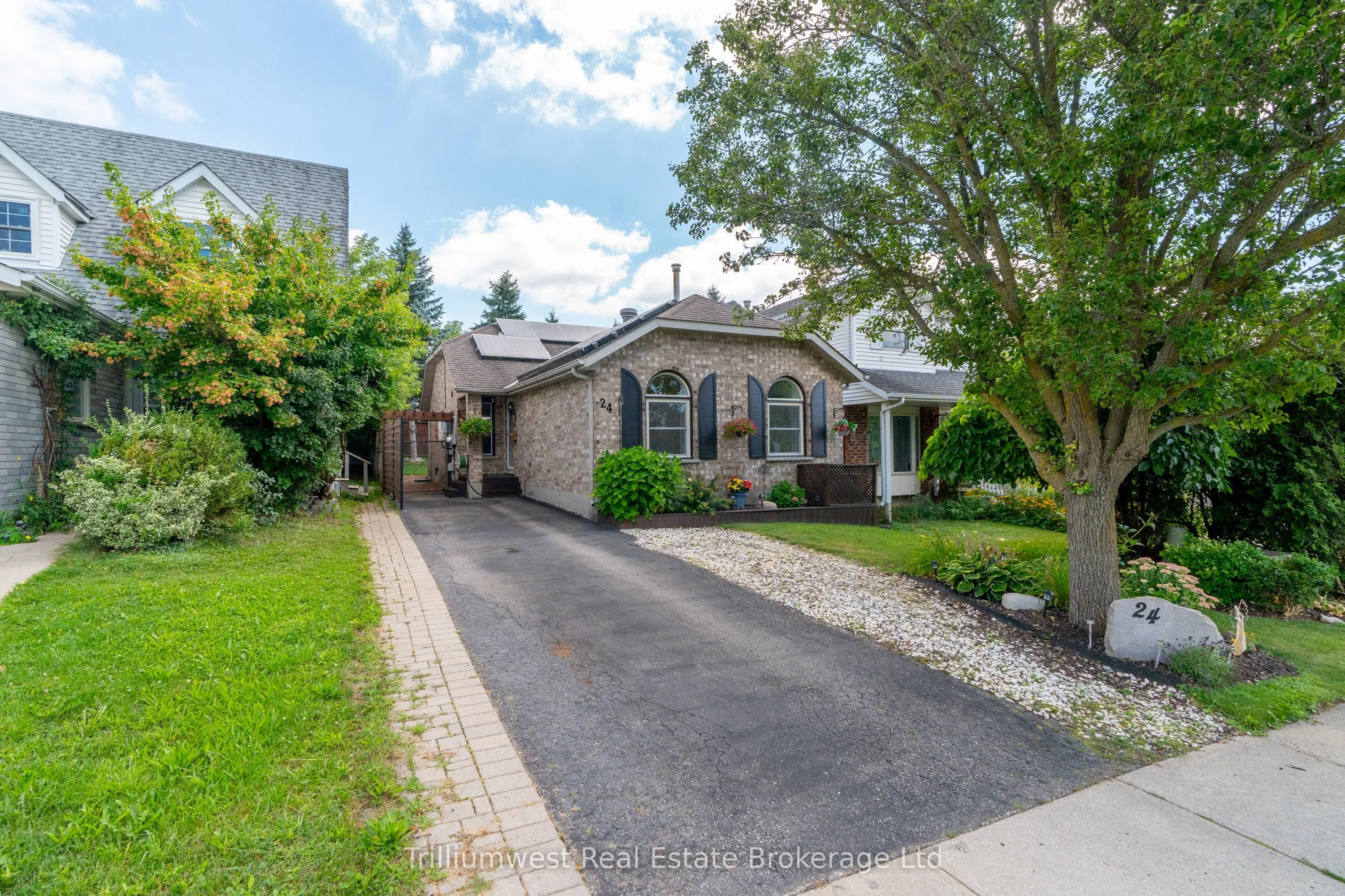 24 Sidney Crescent
