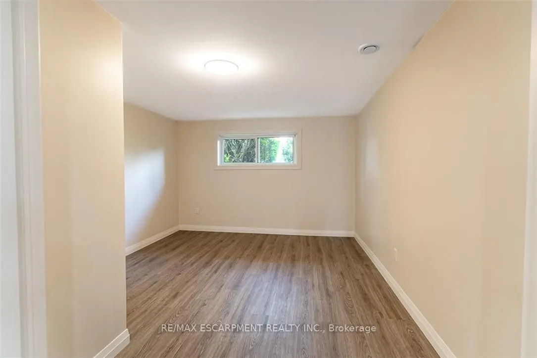 444 QUEEN VICTORIA Drive