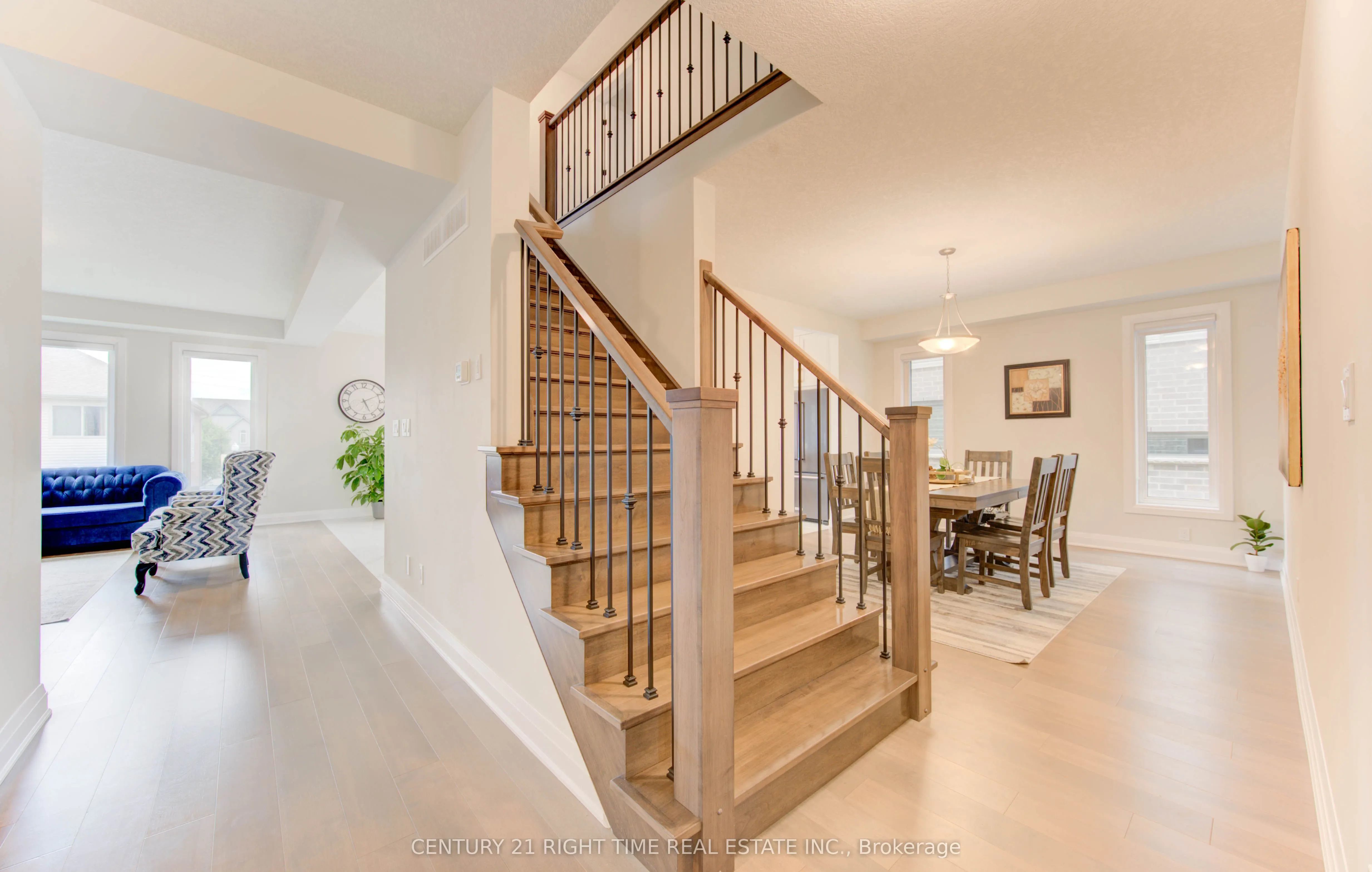 546 Bridgemill Crescent