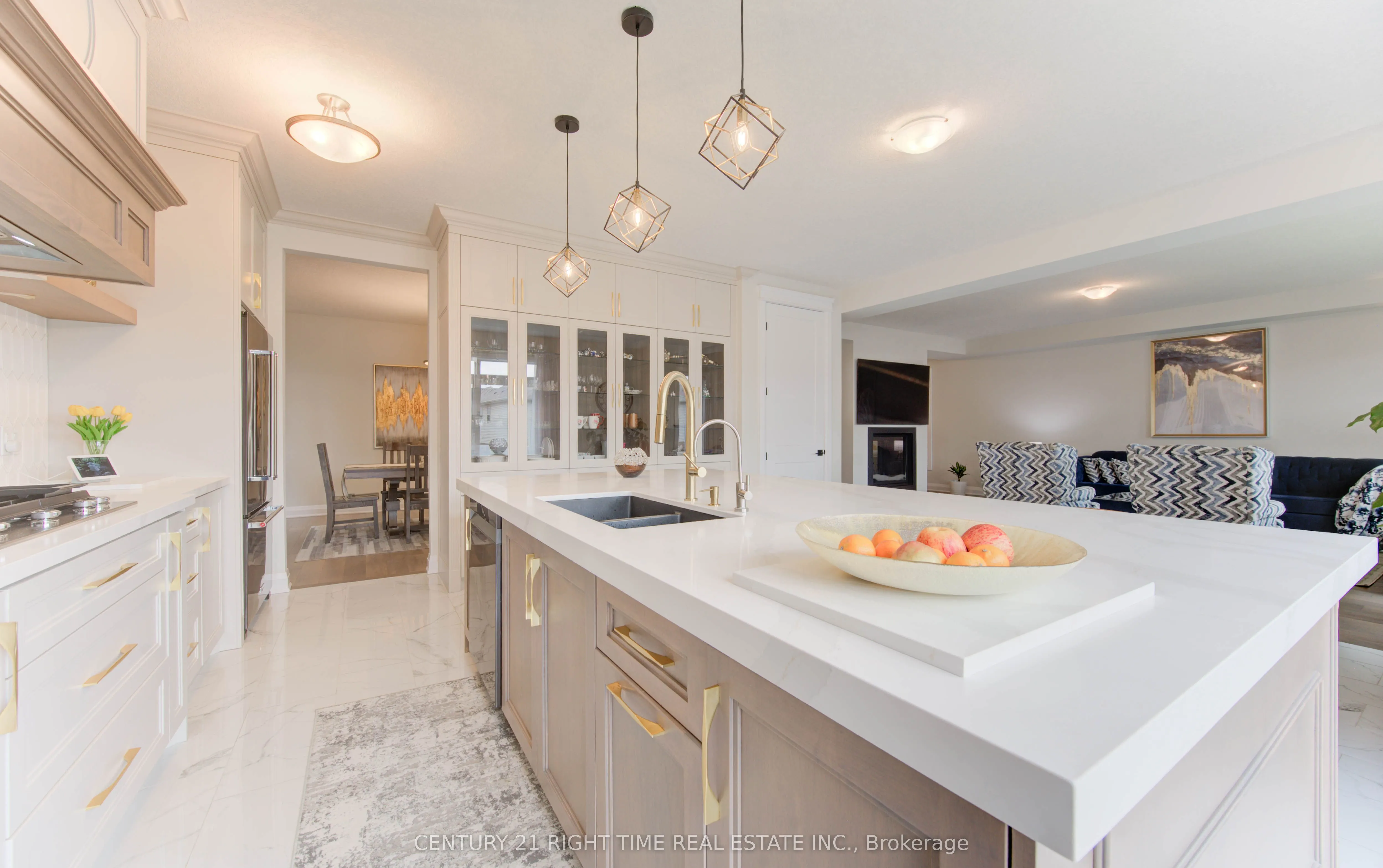 546 Bridgemill Crescent