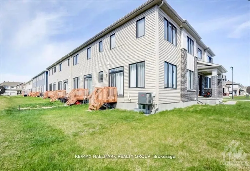 2307 WATERCOLOURS Way