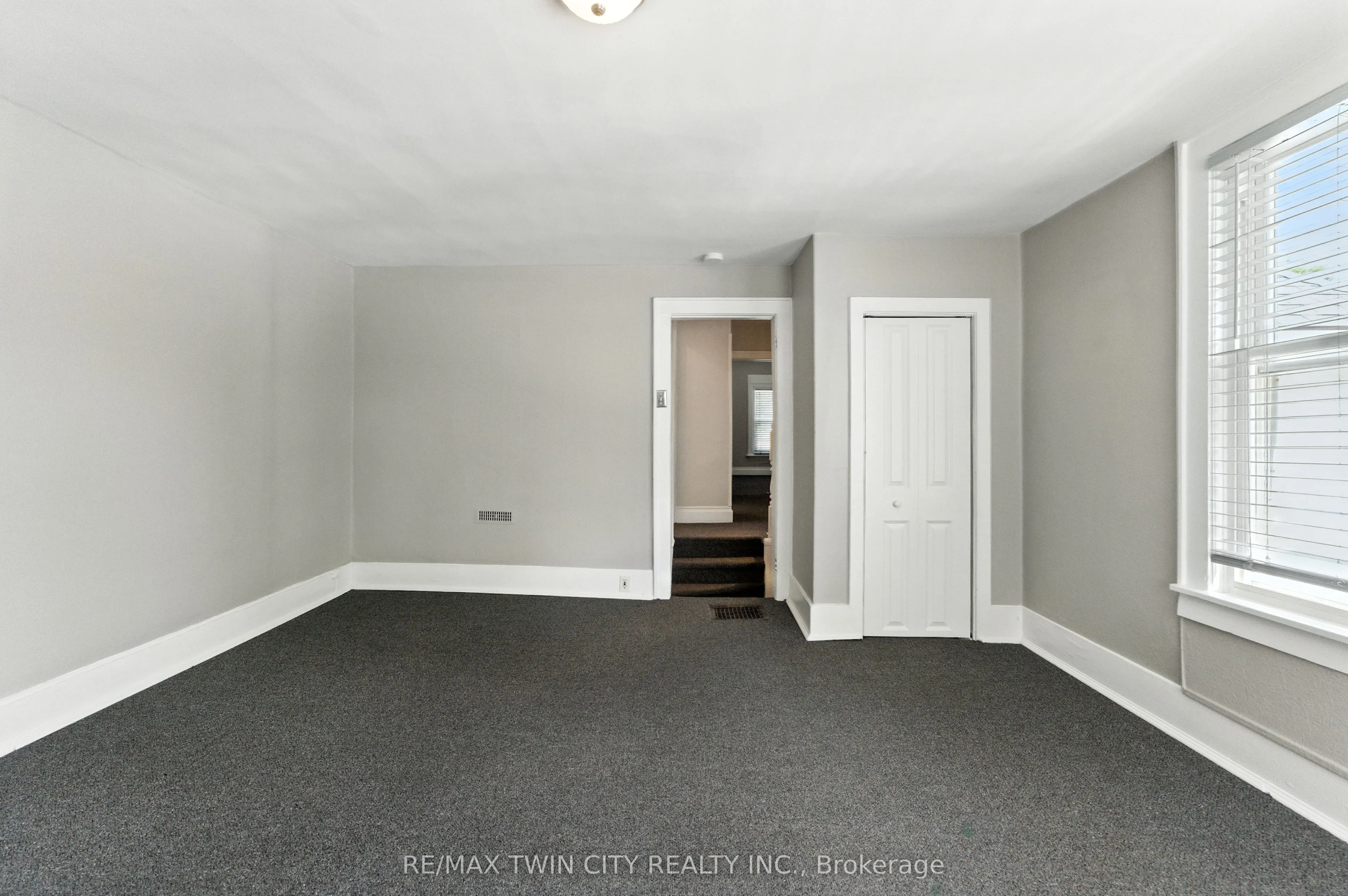 39 Allenby Avenue