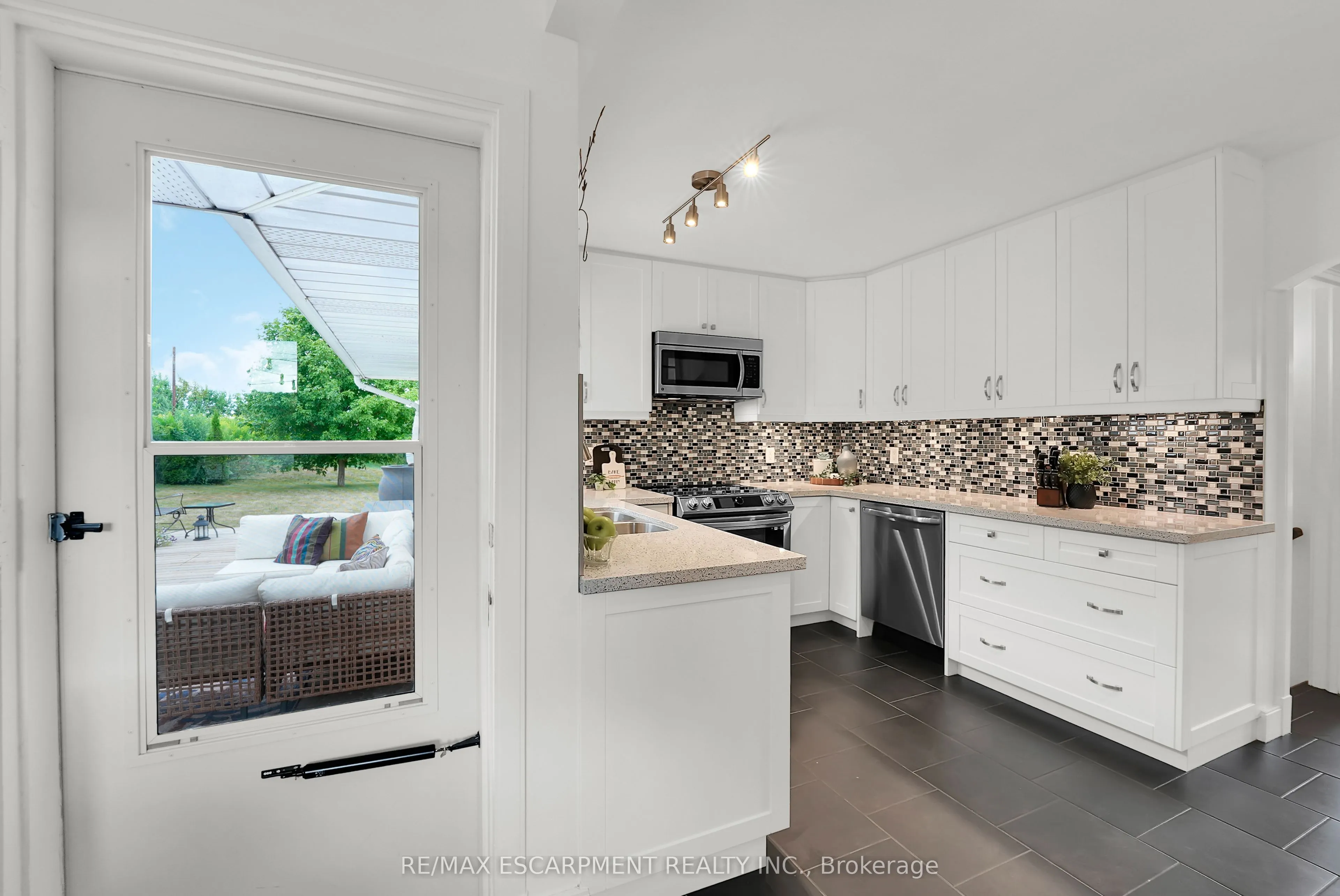 5503 Greenlane Road
