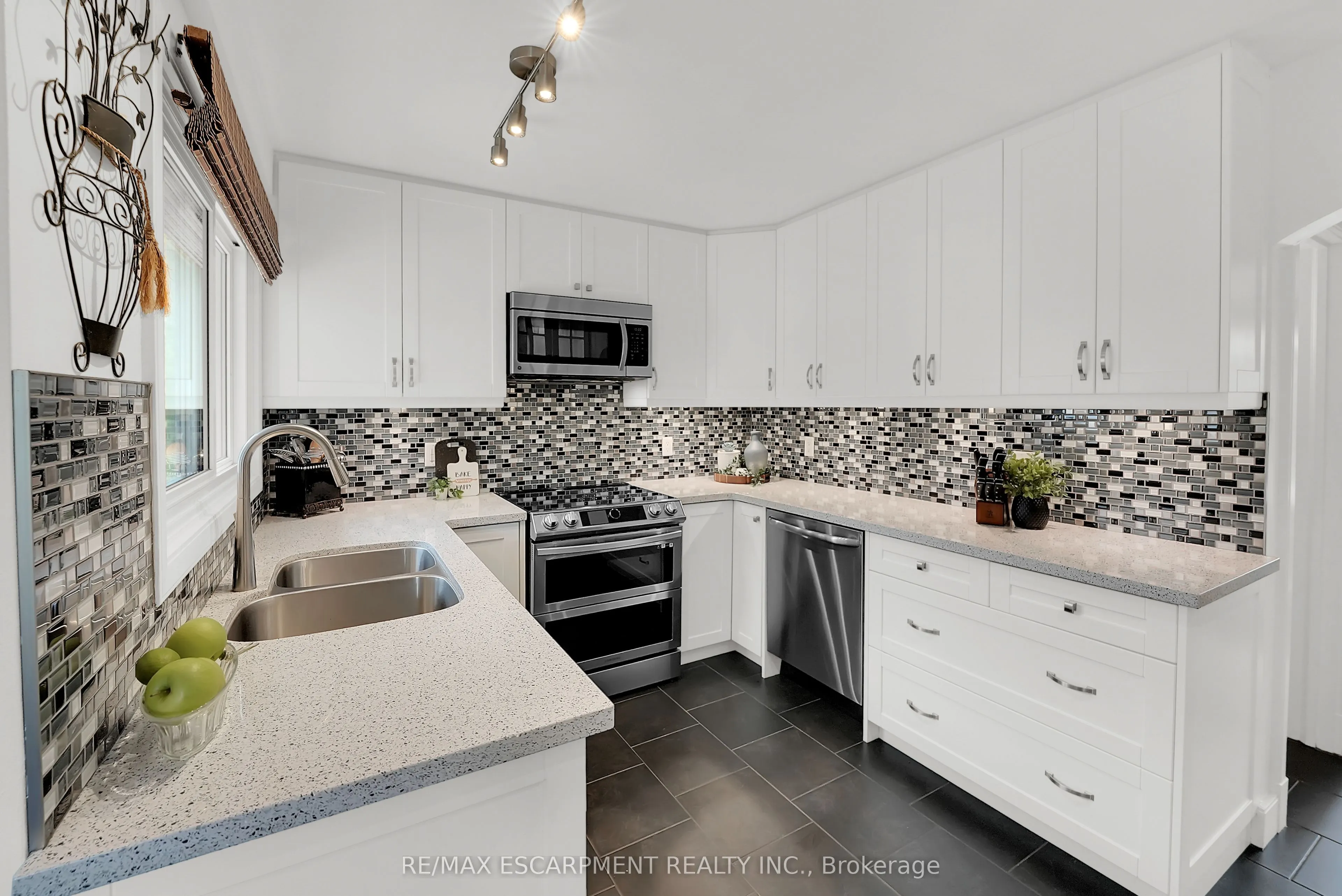5503 Greenlane Road