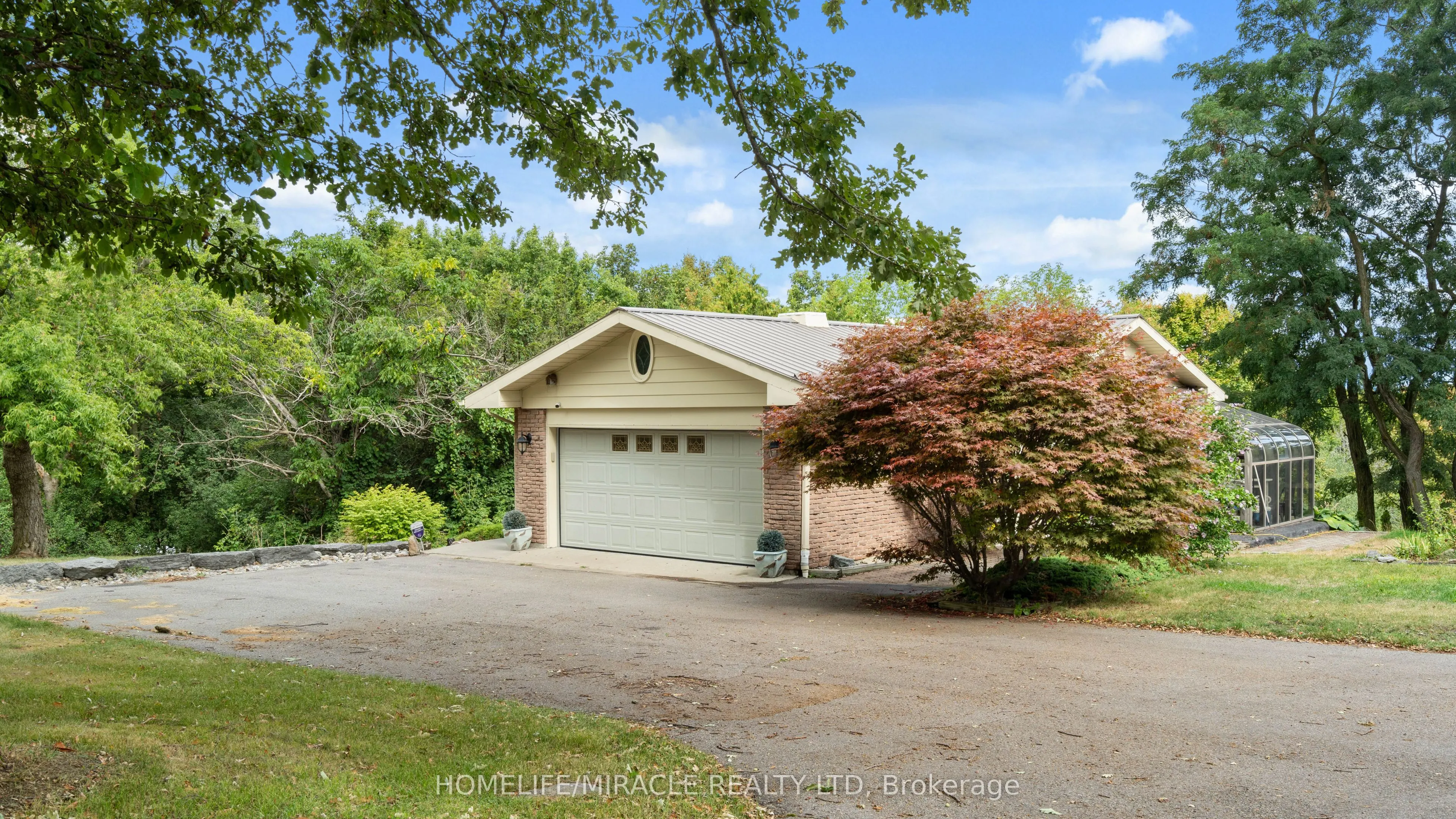 11844 Loyalist Parkway