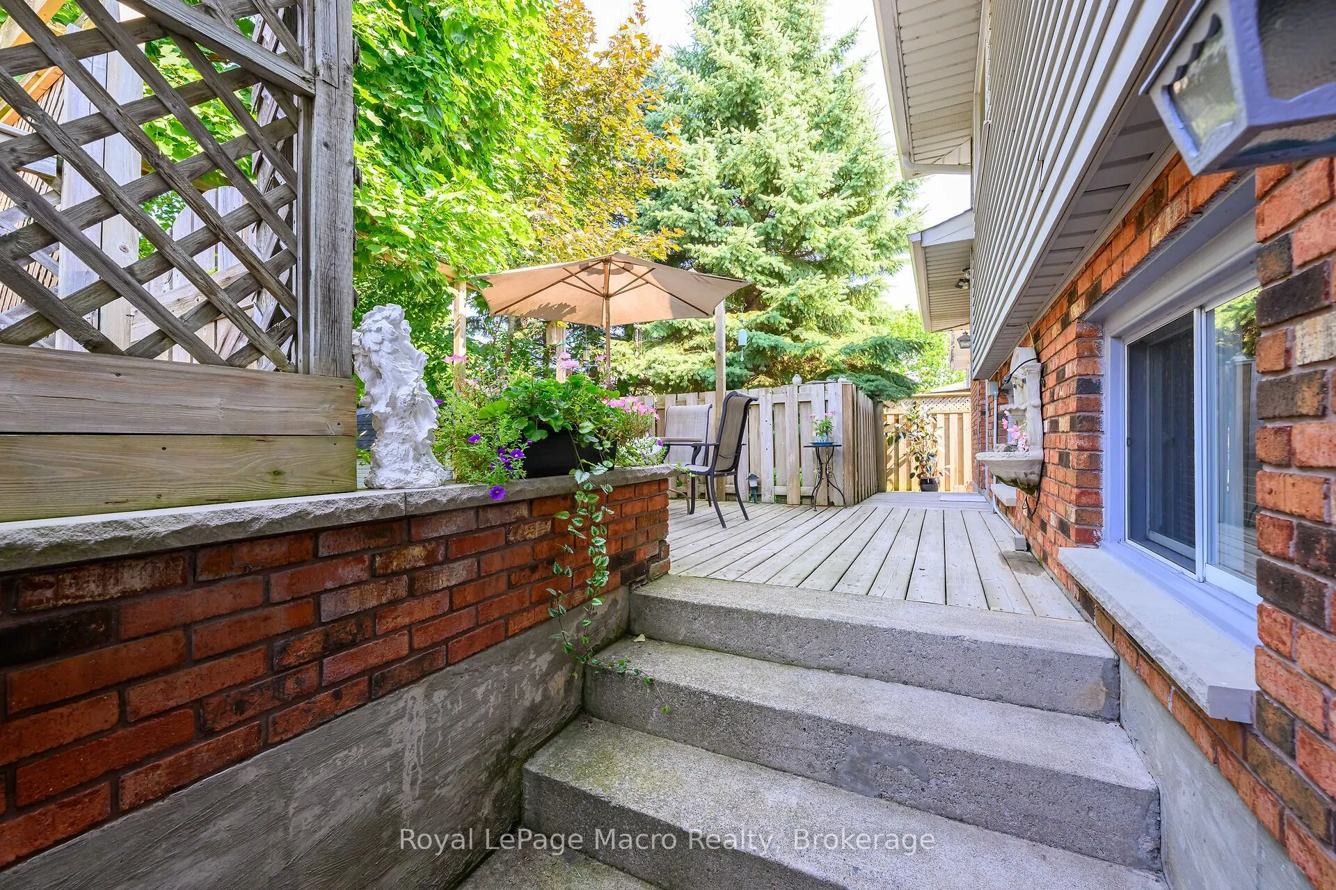 113 Wade Road N