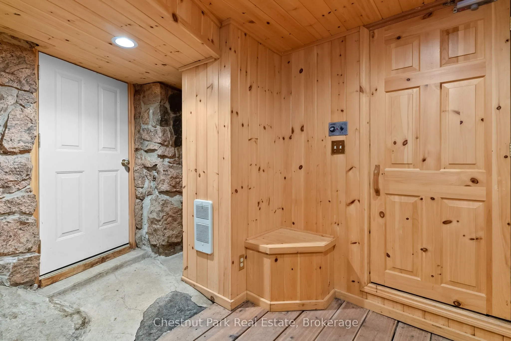1143 Leonard Lake 1 Road