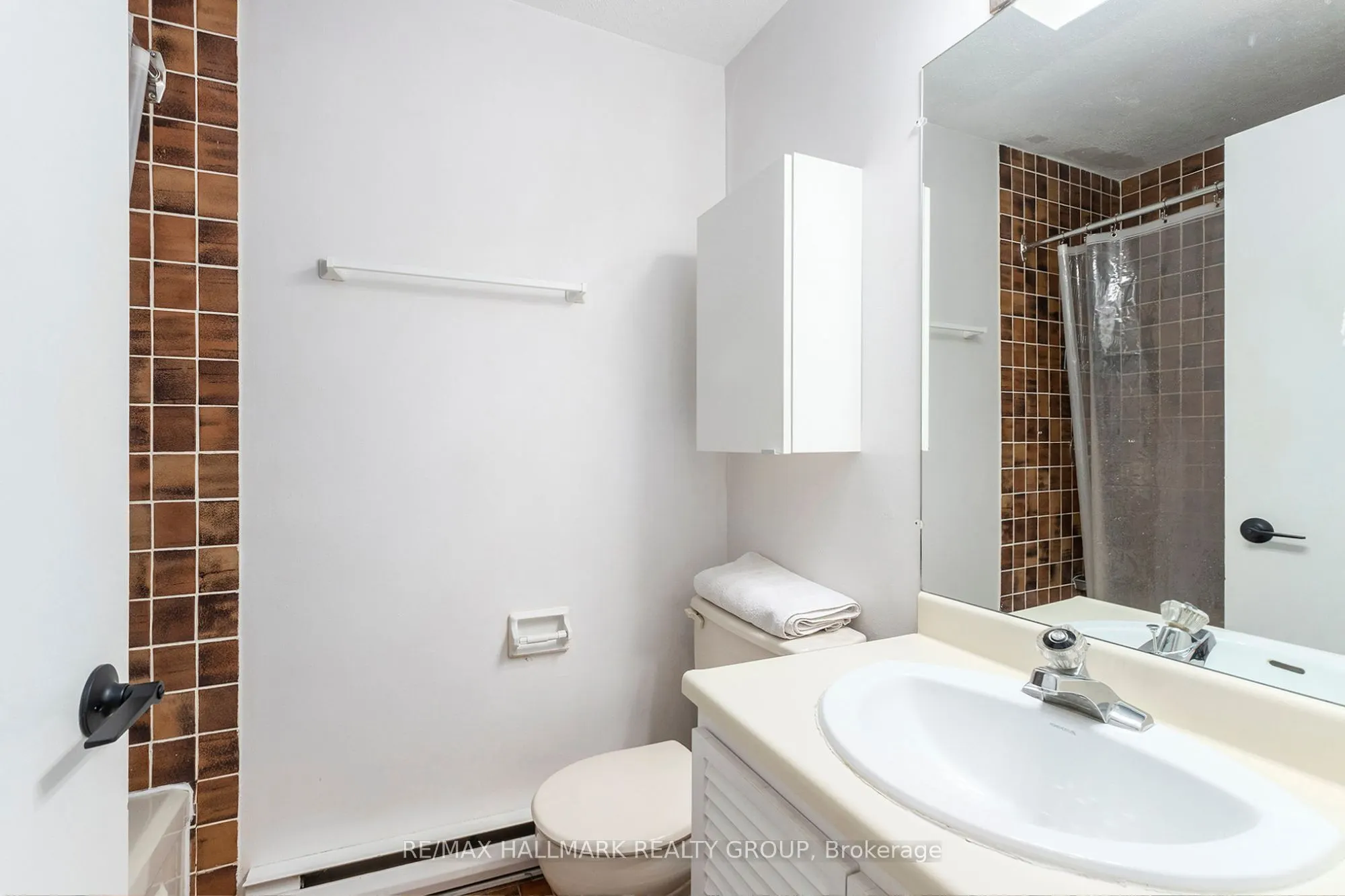 244 Charlotte Street, #3