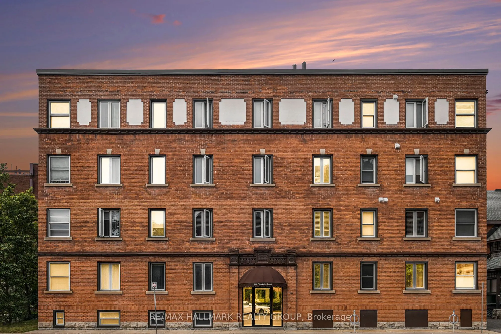 244 Charlotte Street, #3
