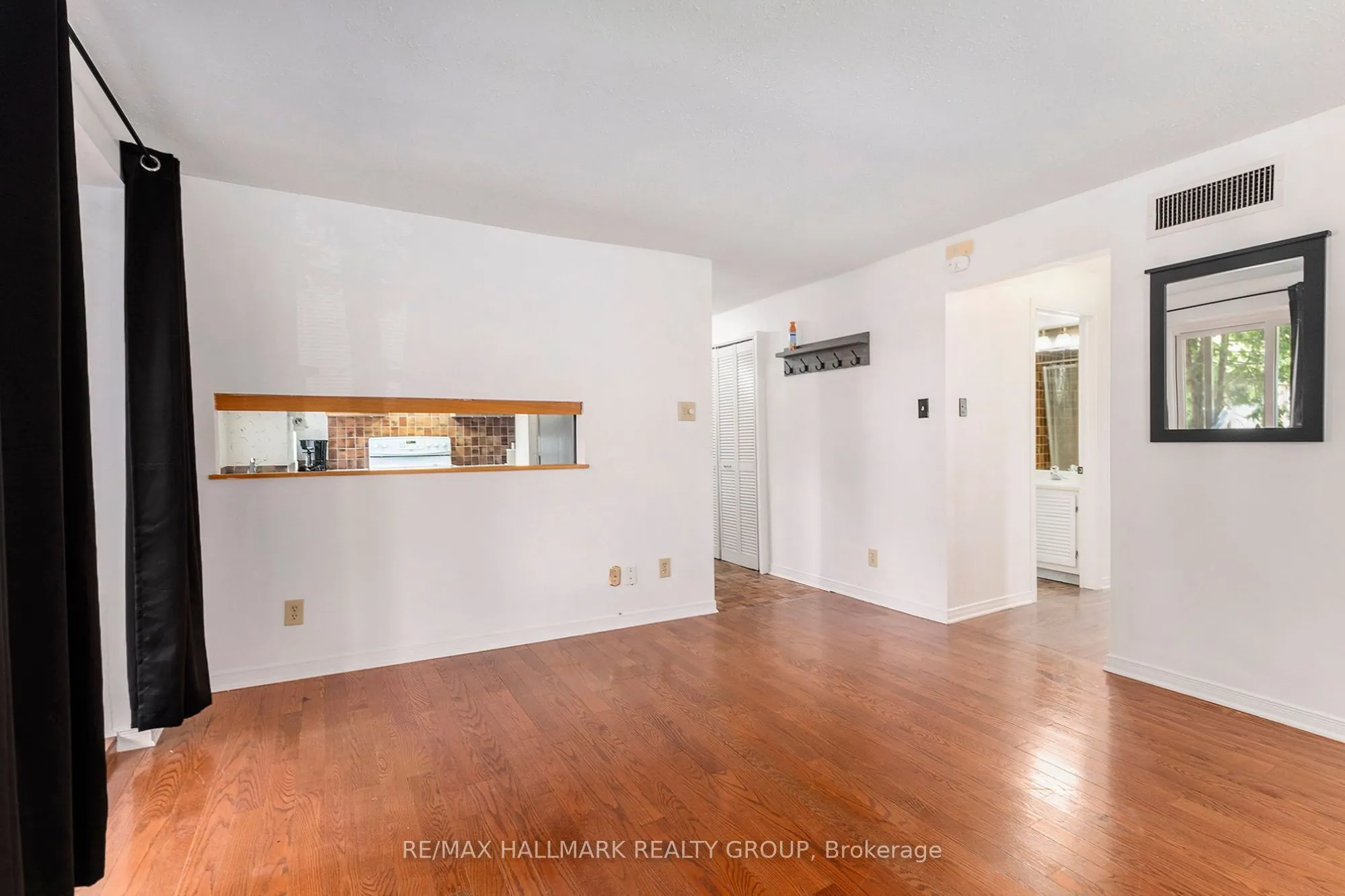 244 Charlotte Street, #3