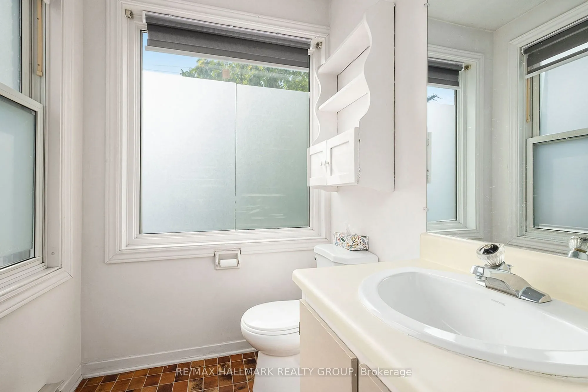 244 Charlotte Street, #3