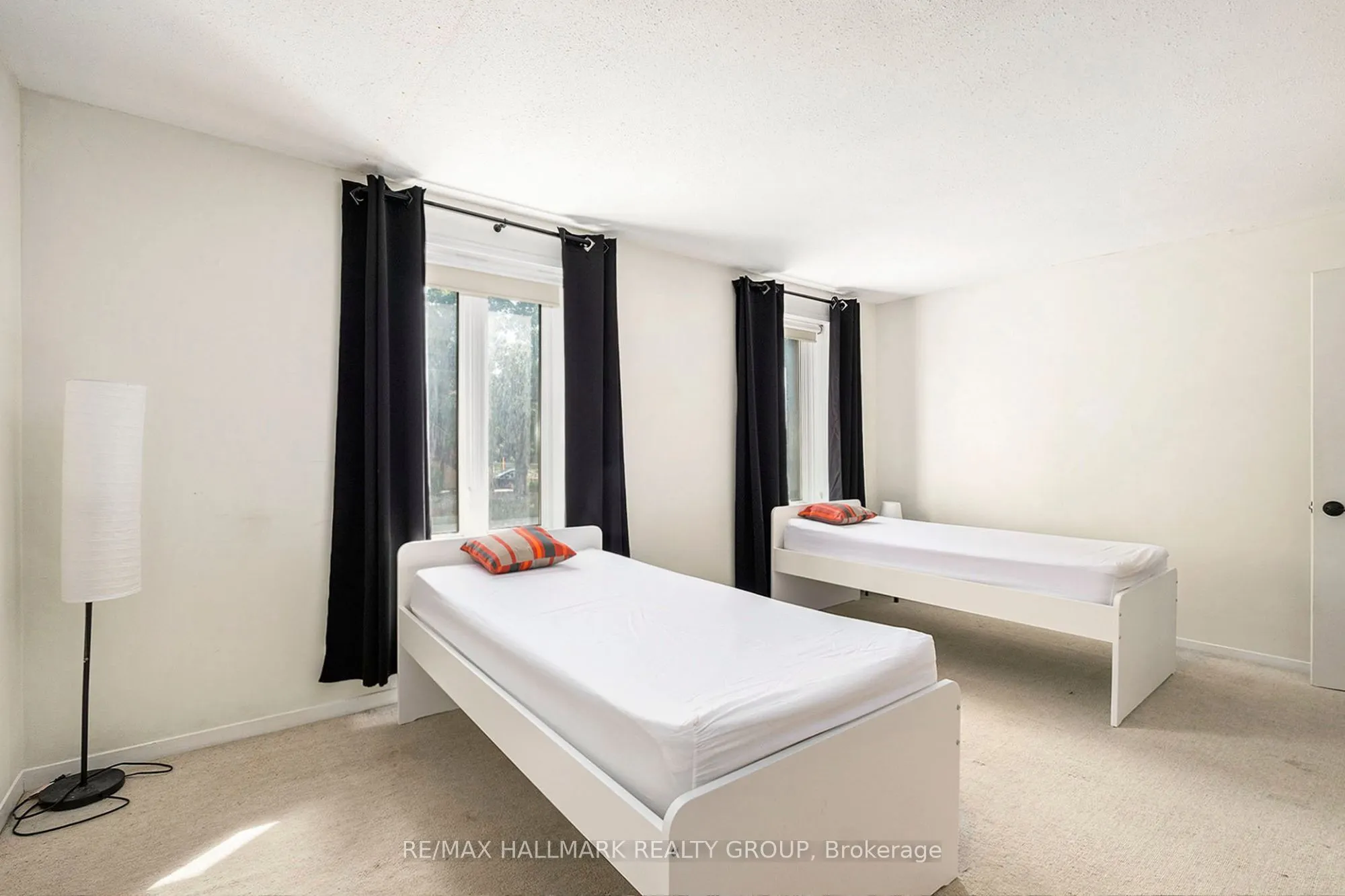 244 Charlotte Street, #3