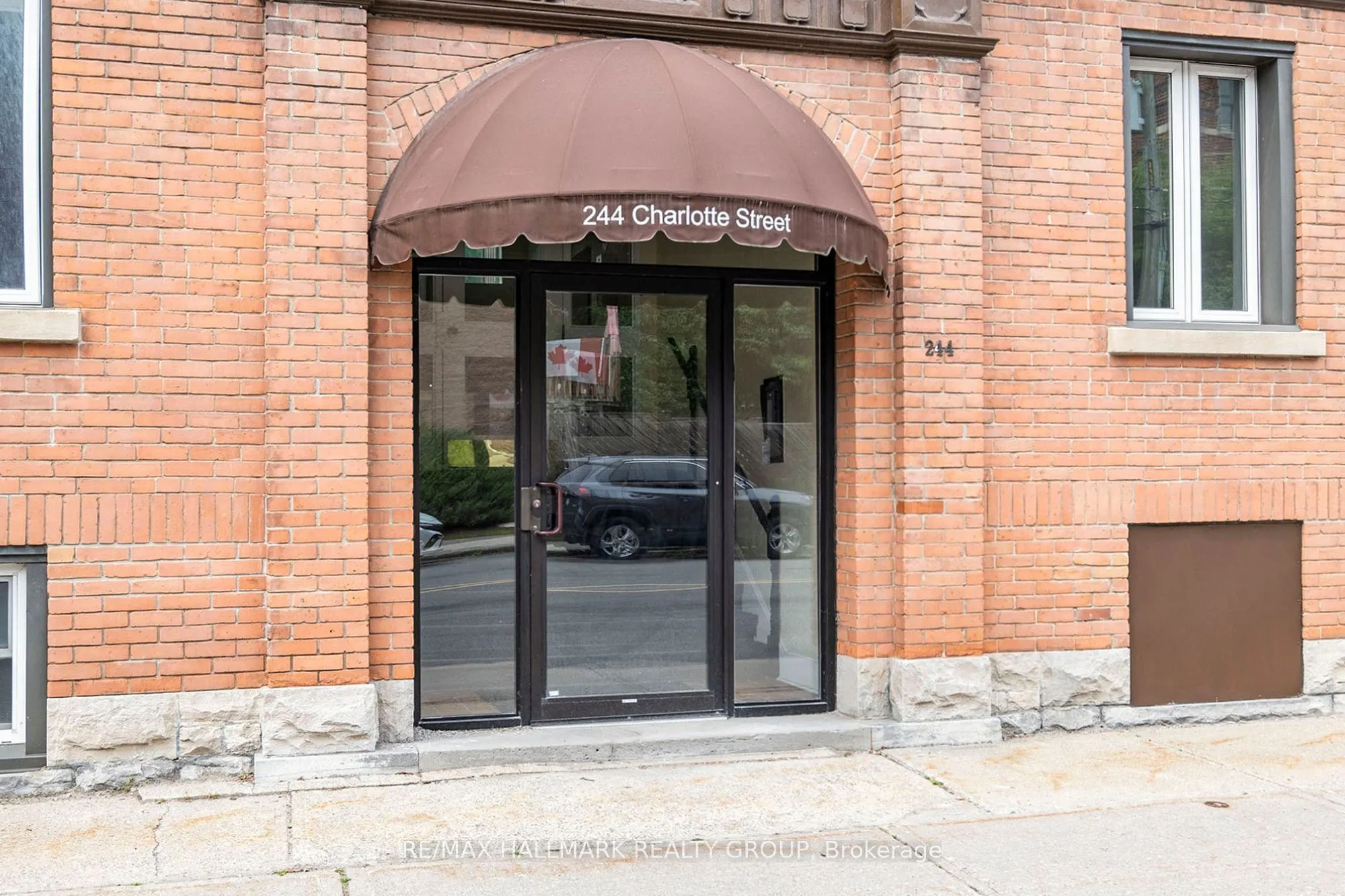 244 Charlotte Street, #3