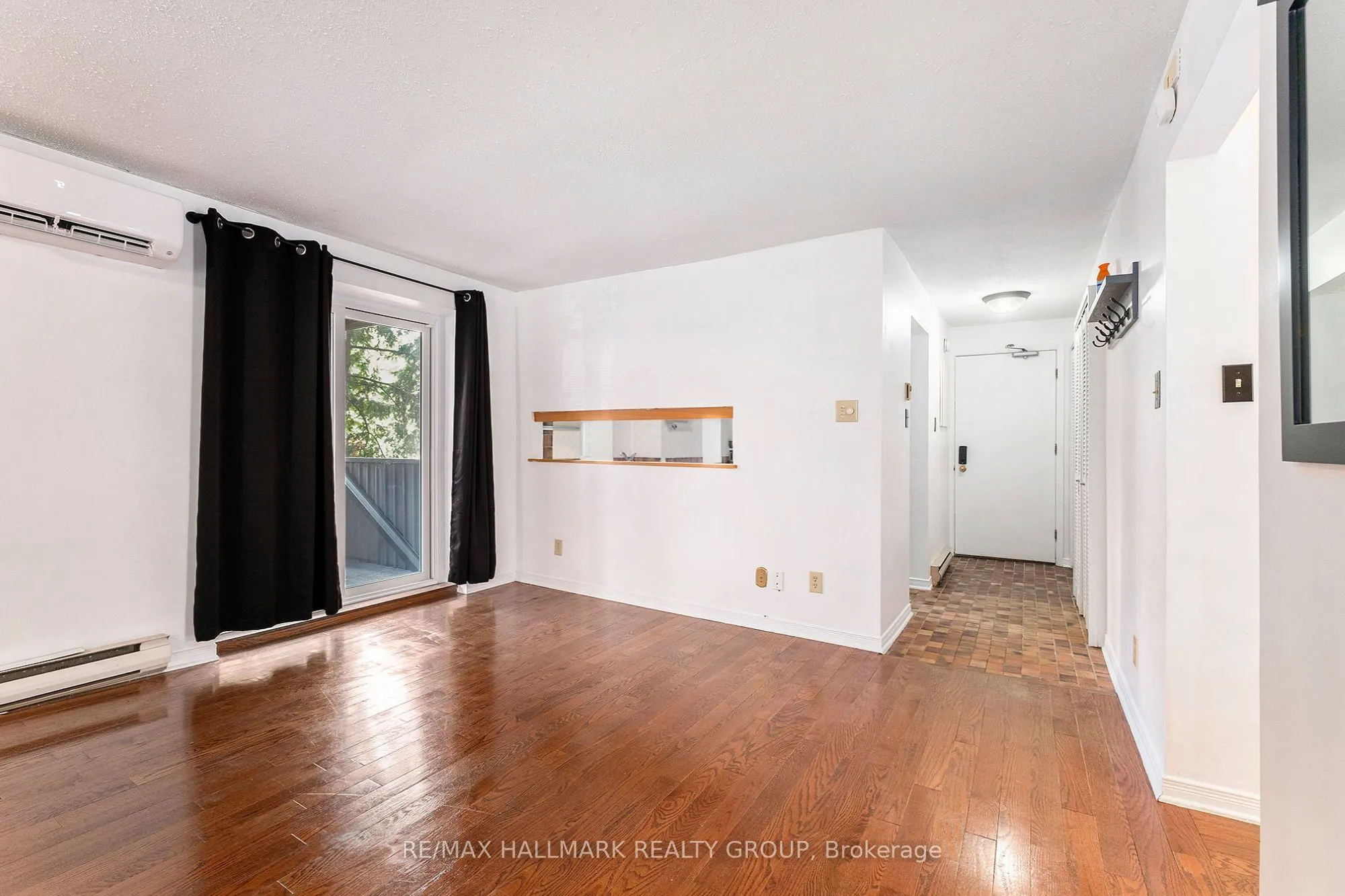 244 Charlotte Street, #3